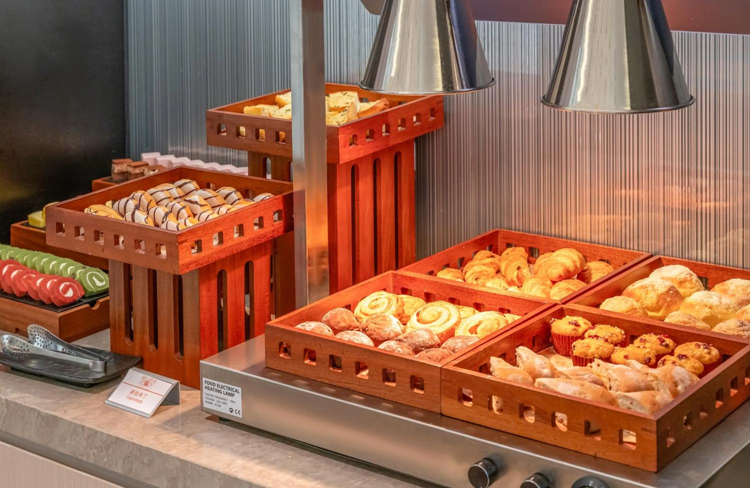 Buffet breakfast in SSAW Boutique Hotel Shanghai Bund