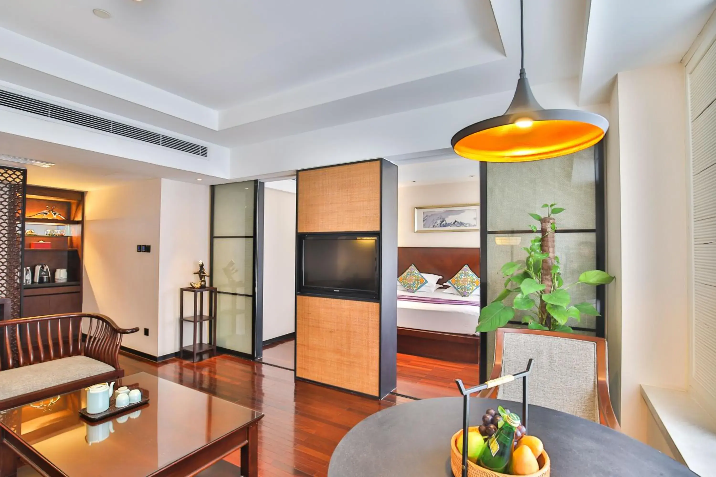 Executive Suite Package in SSAW Boutique Hotel Shanghai Bund Executive Suite Package in SSAW Boutique Hotel Shanghai Bund