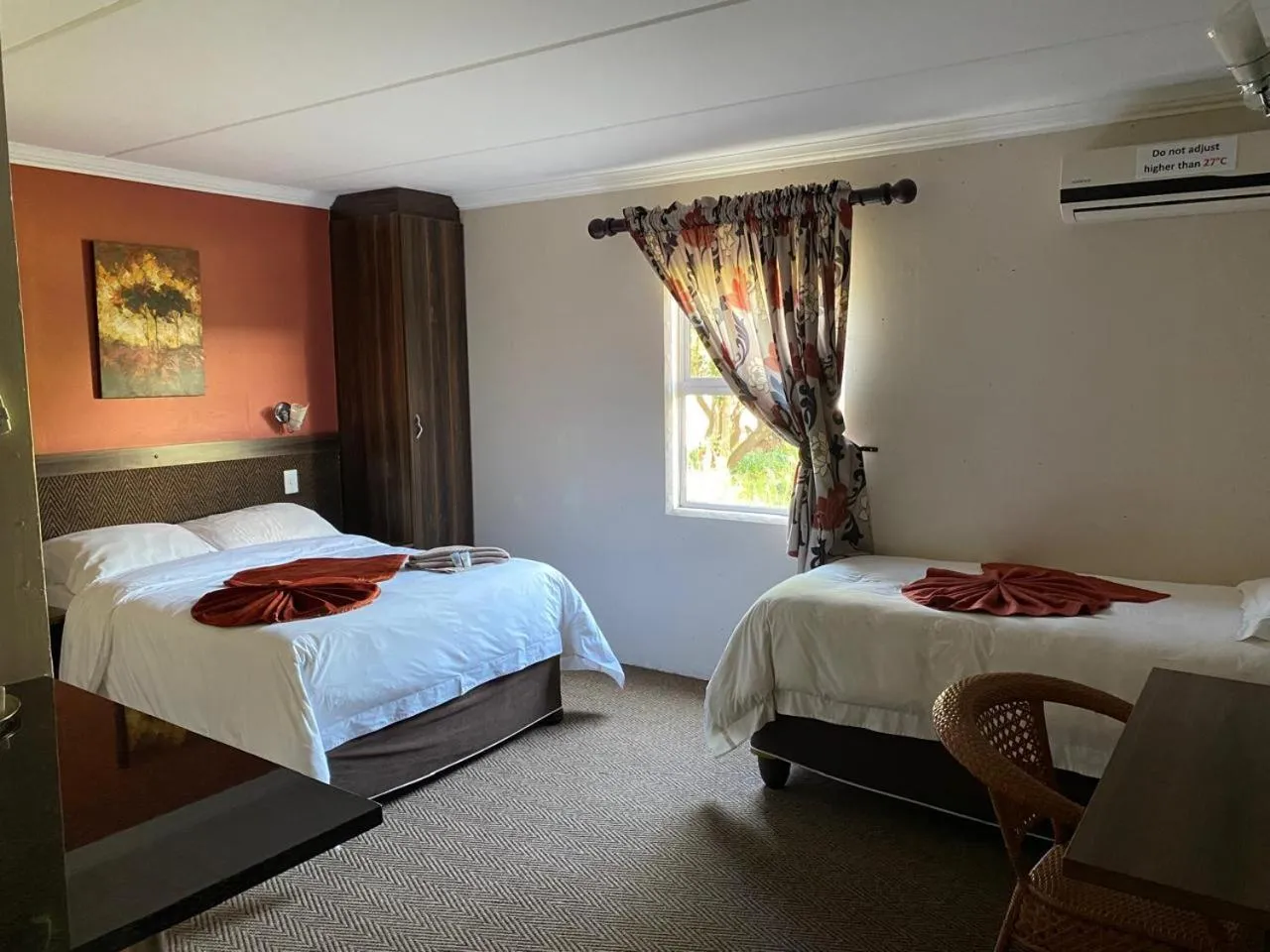 Bed in Be My Guest Hotel Conference