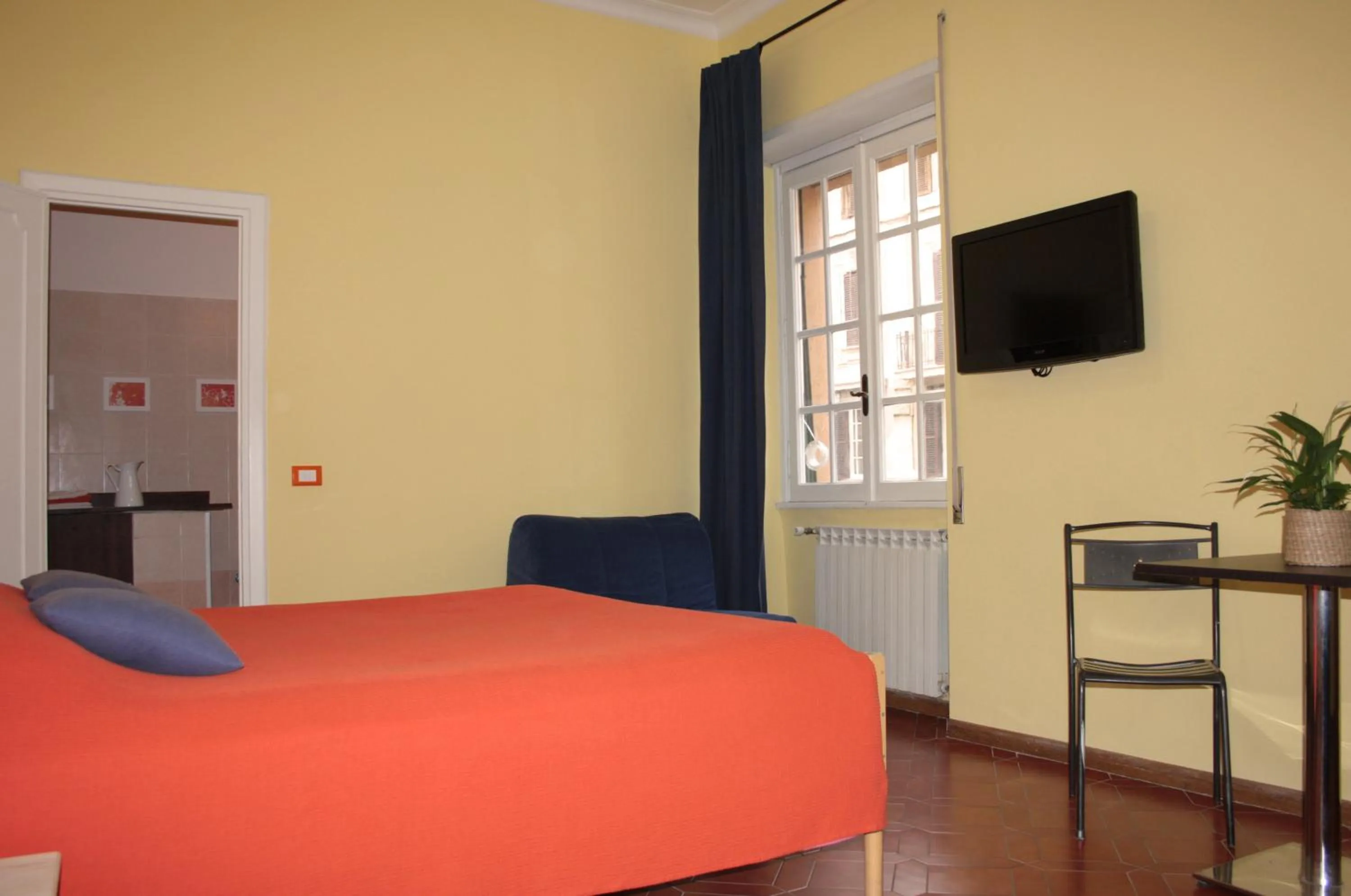 Photo of the whole room, Bed in Arches B&B