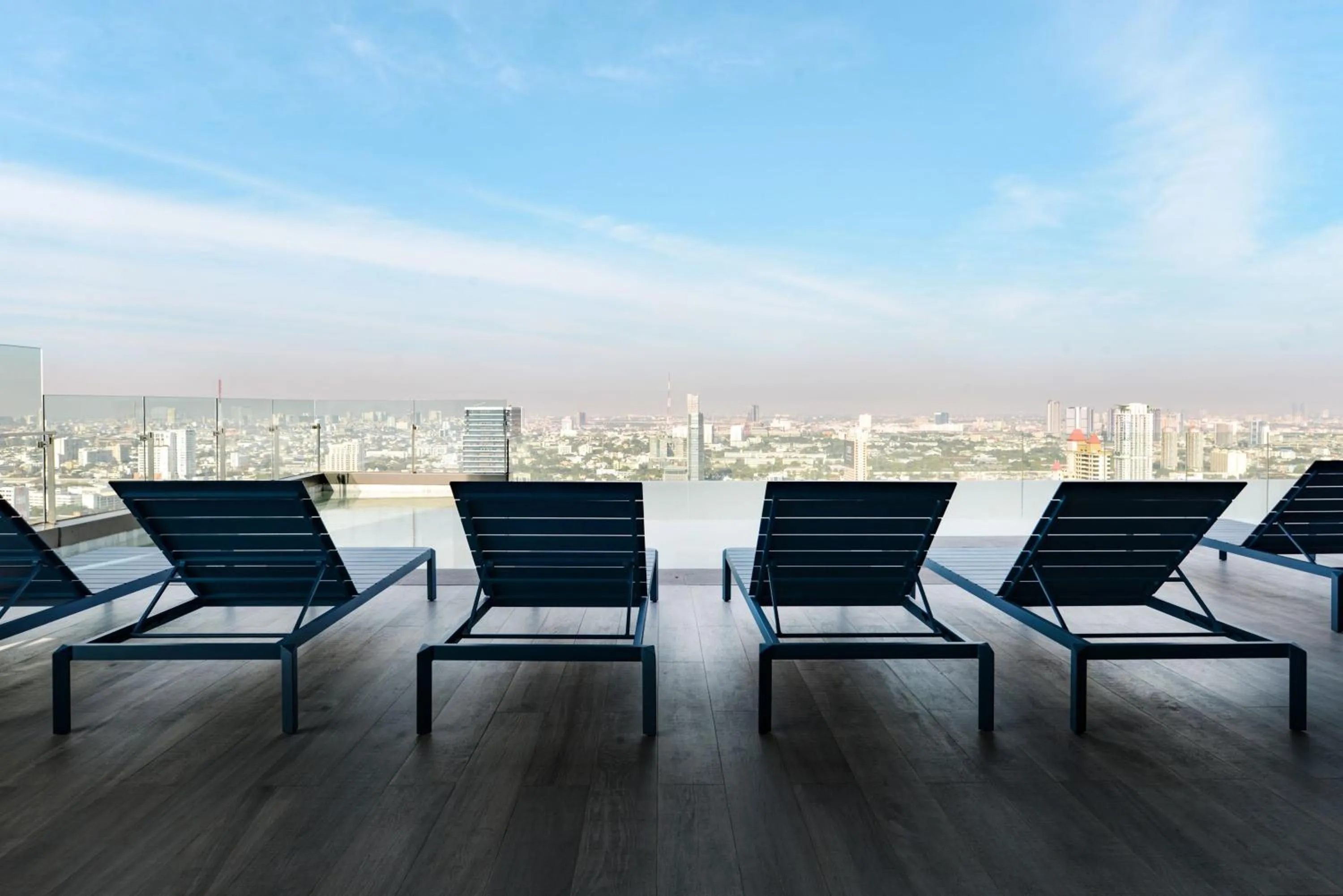 Swimming pool in The Quarter Ari by UHG