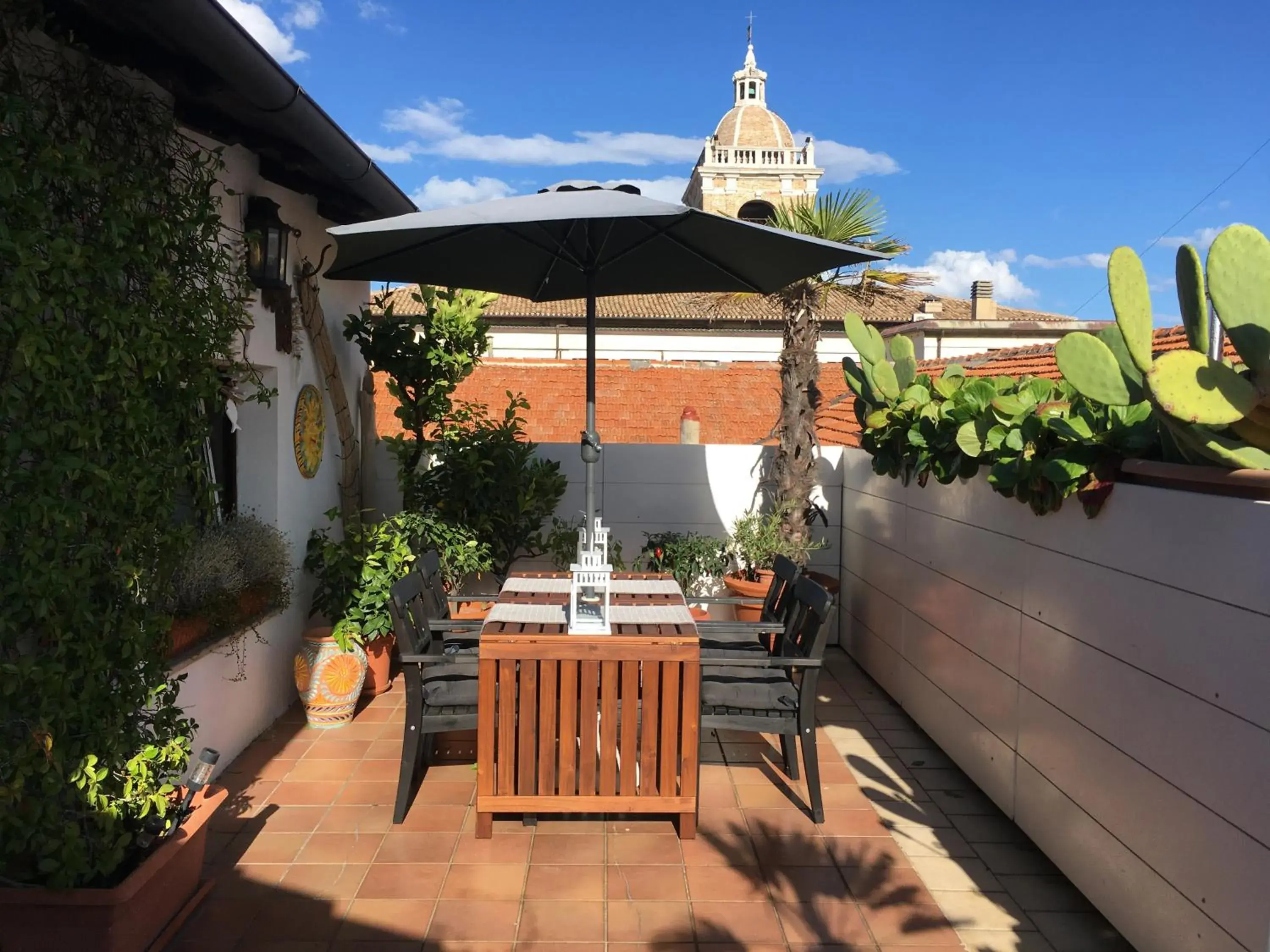 La Terrazza Sui Tetti La Terrazza Sui Tetti