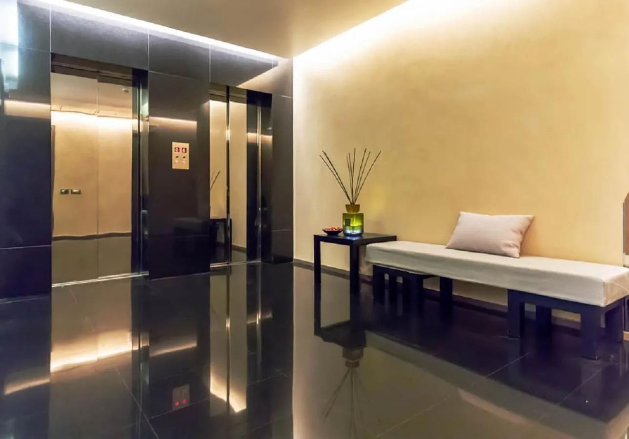 Facade/entrance in Allegroitalia San Pietro All'Orto 6