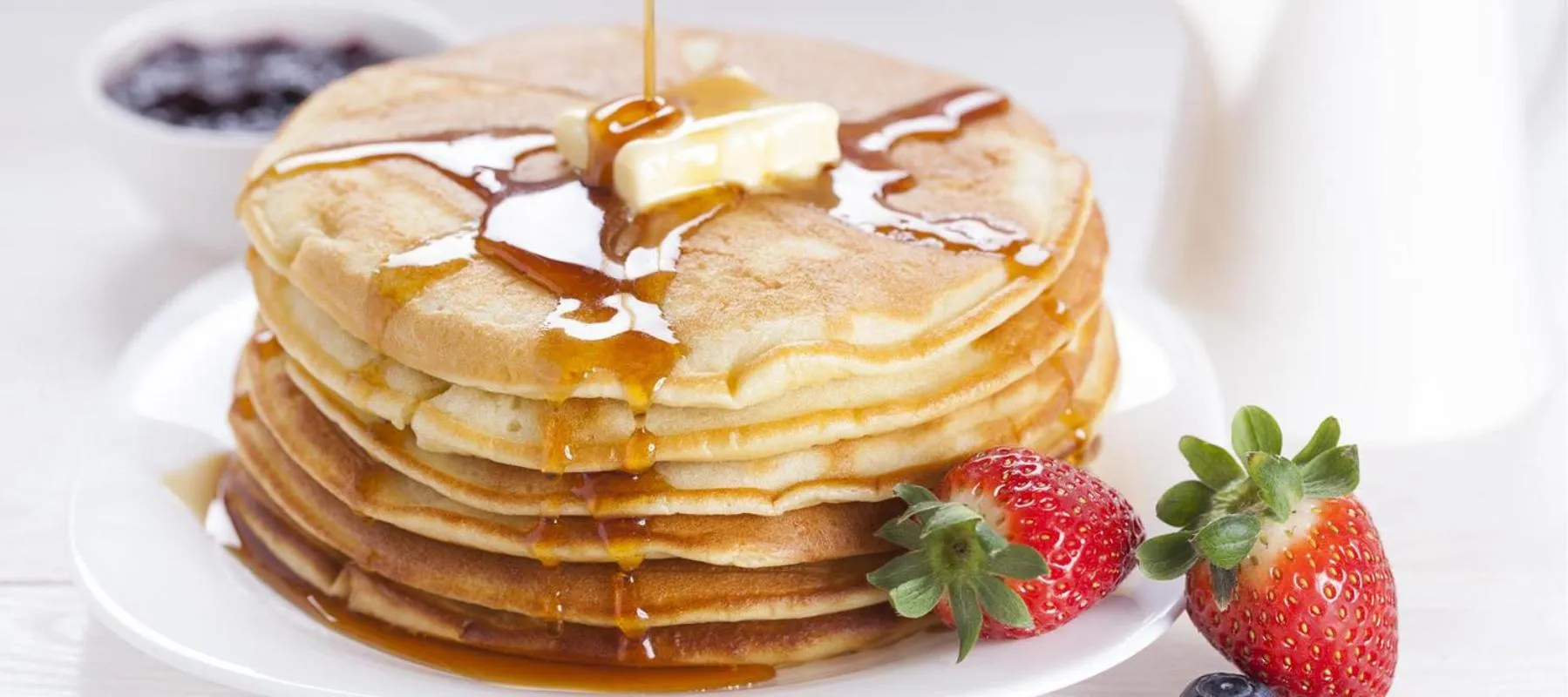 American breakfast in Hotel al Nuovo Porto