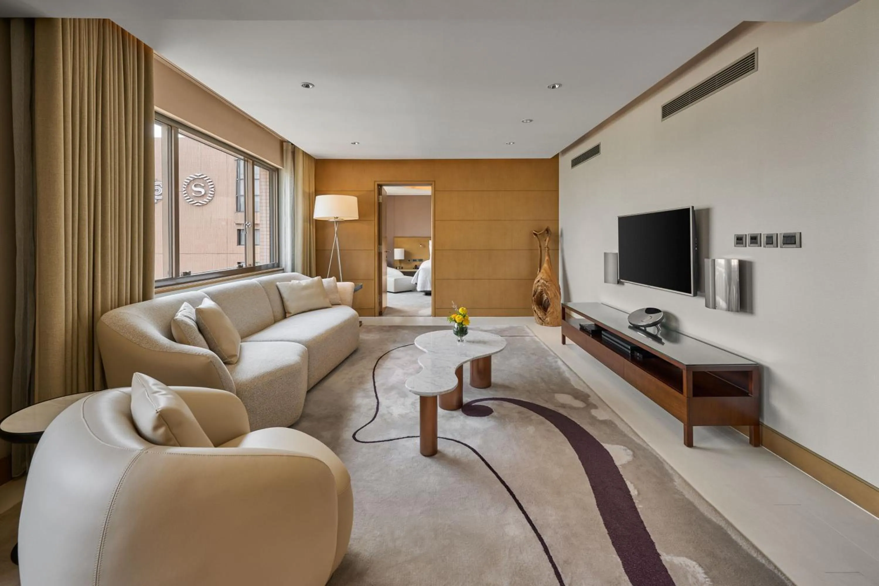 Photo of the whole room in Sheraton Grand Taipei Hotel