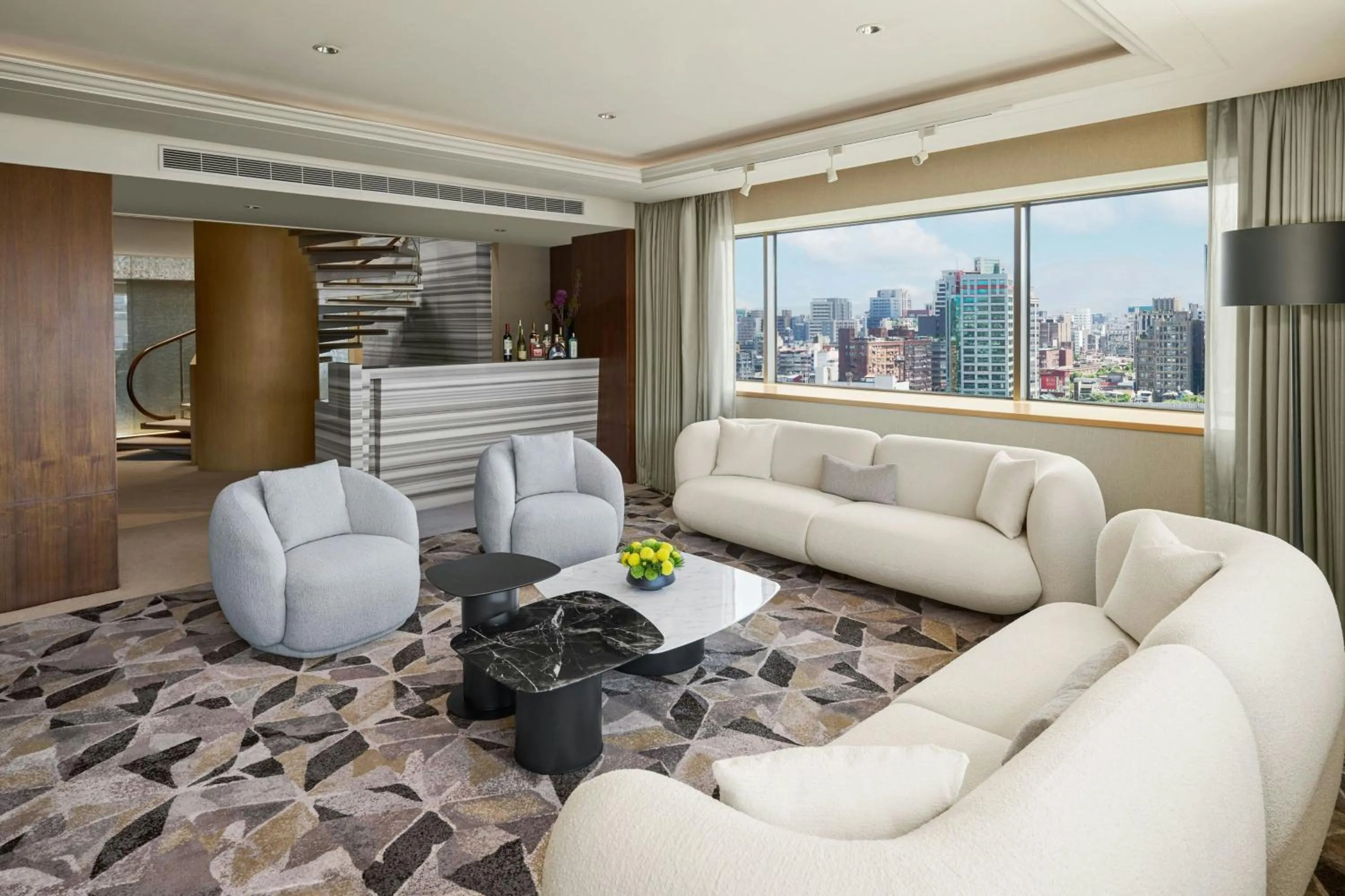 Photo of the whole room in Sheraton Grand Taipei Hotel