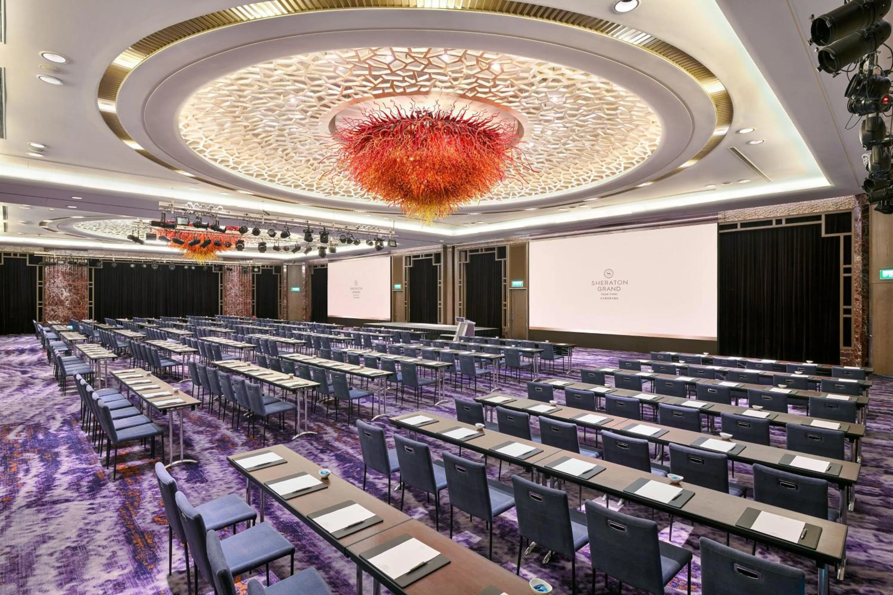 Meeting/conference room in Sheraton Grand Taipei Hotel