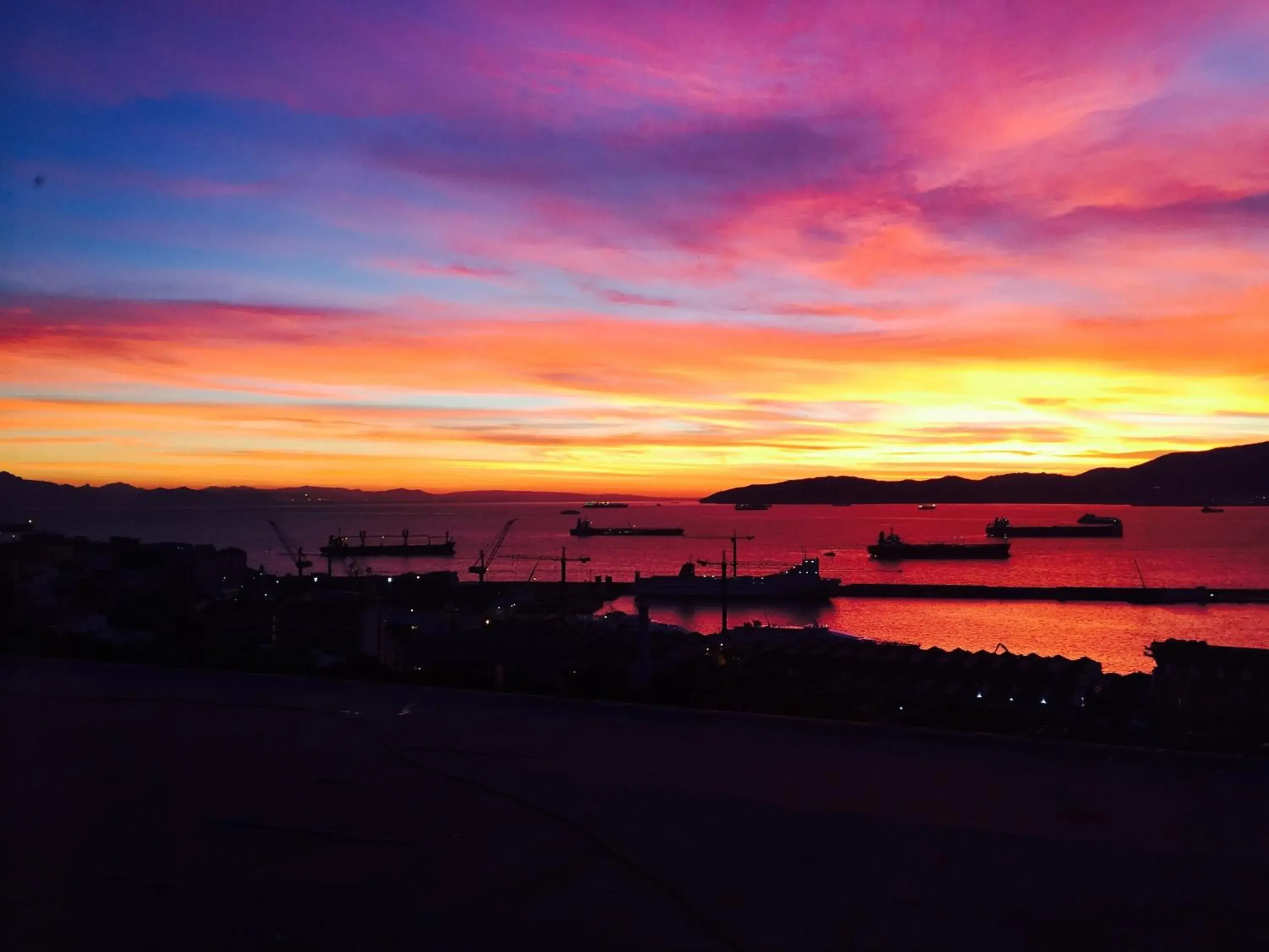 Twin Room with Sea View in Rock Hotel Twin Room with Sea View in Rock Hotel