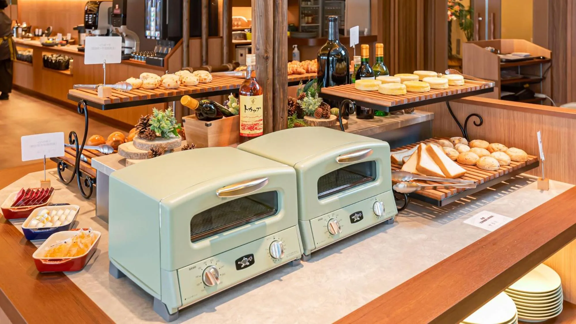 Restaurant/places to eat in Kangetsuen