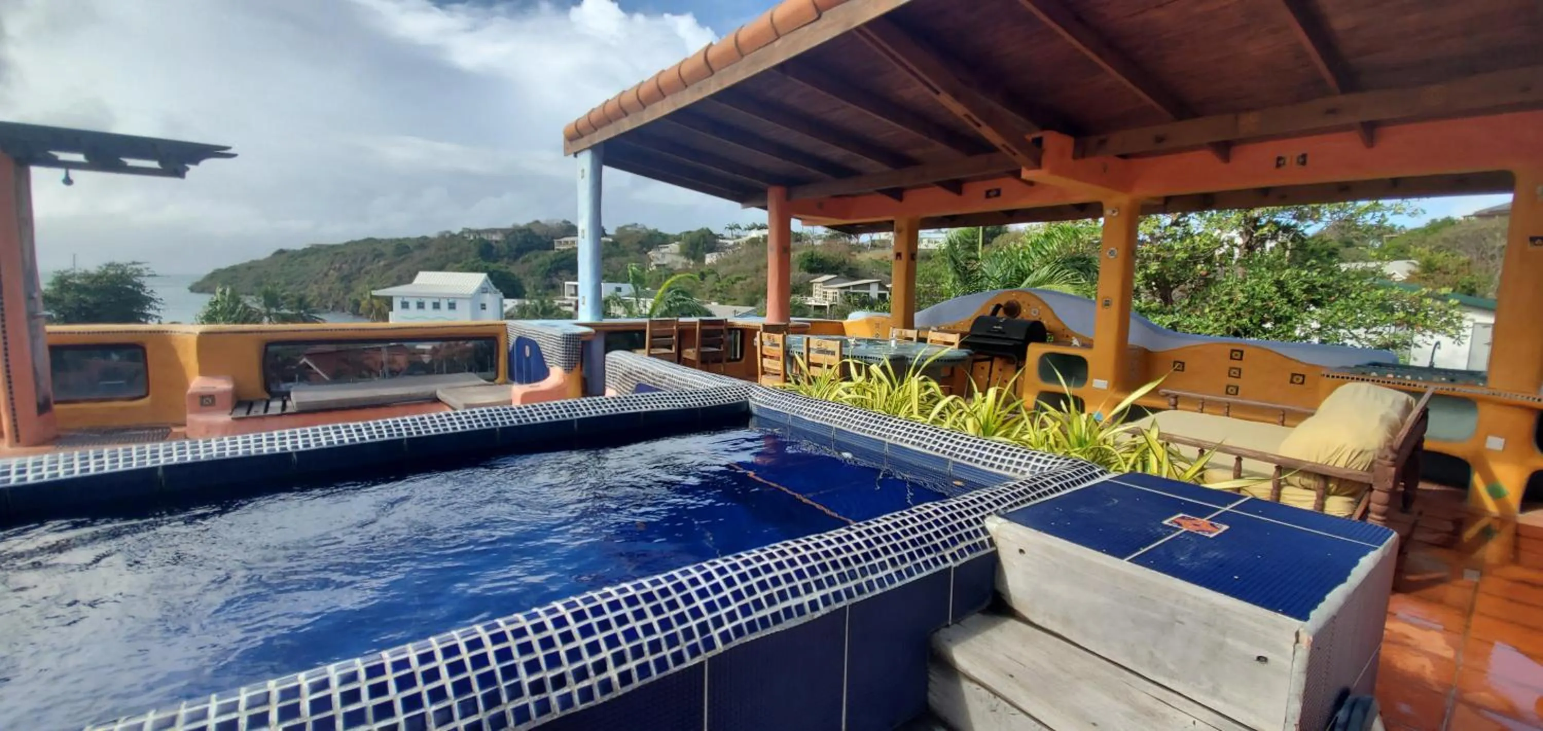 Day in Reef View Pavilions - Villas & Condos