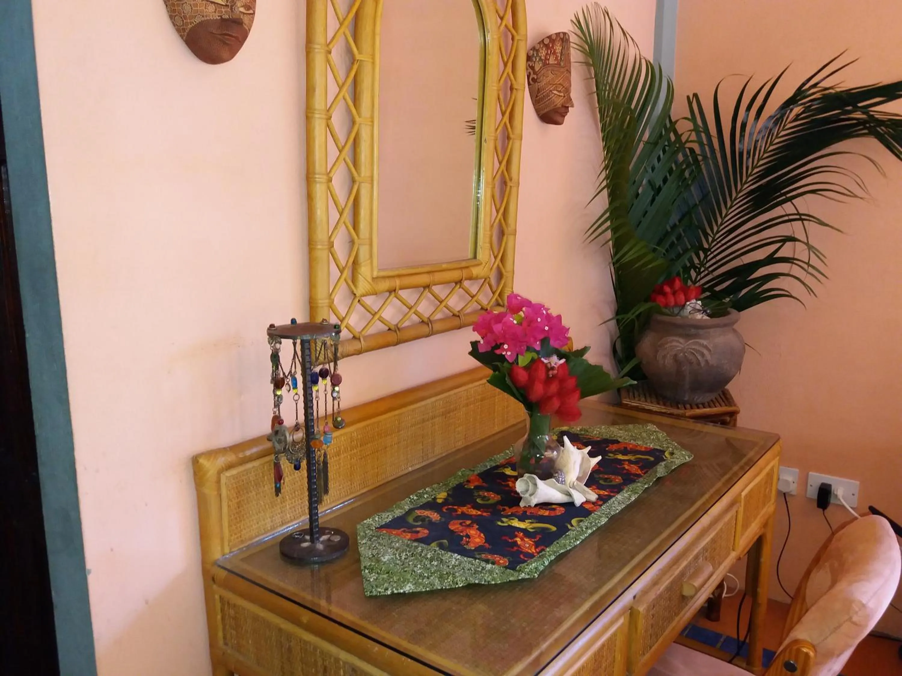 Reef View Pavilions - Villas & Condos