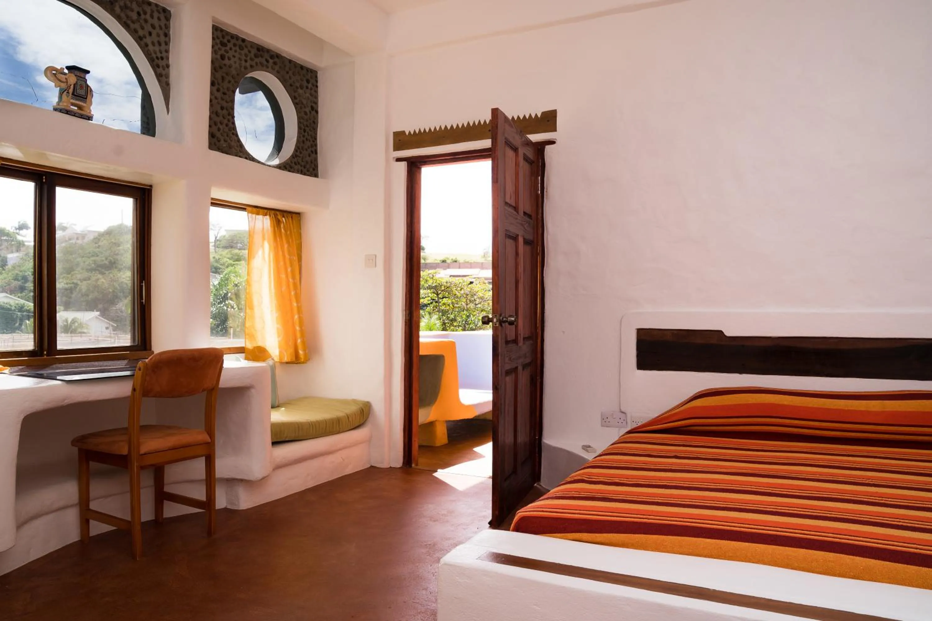 Bed in Reef View Pavilions - Villas & Condos