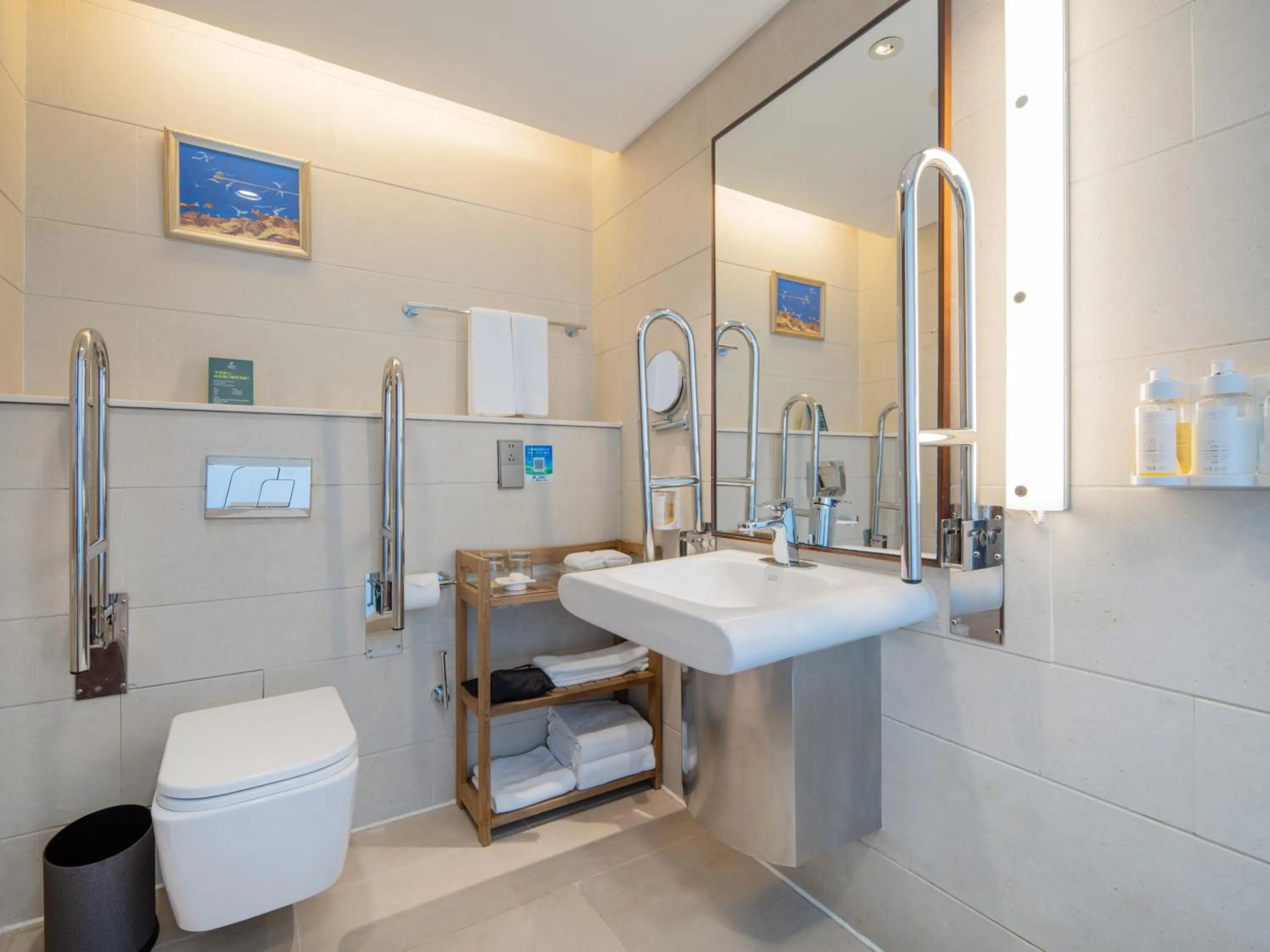 Bathroom in Holiday Inn Qingdao City Center by IHG - May 4th Square