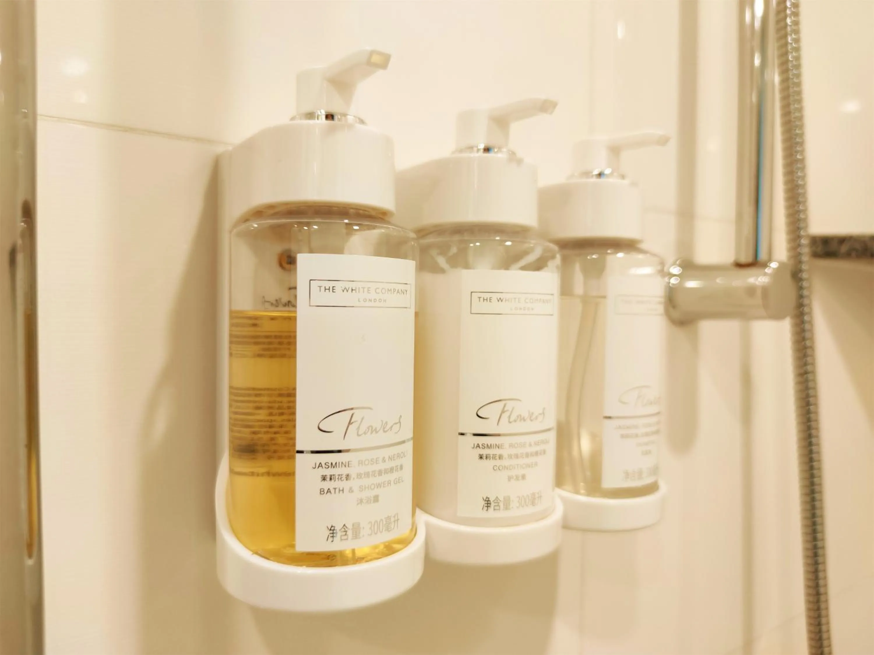 2 Twin Premium River View High Floor in Holiday Inn Wuhan Riverside, an IHG Hotel