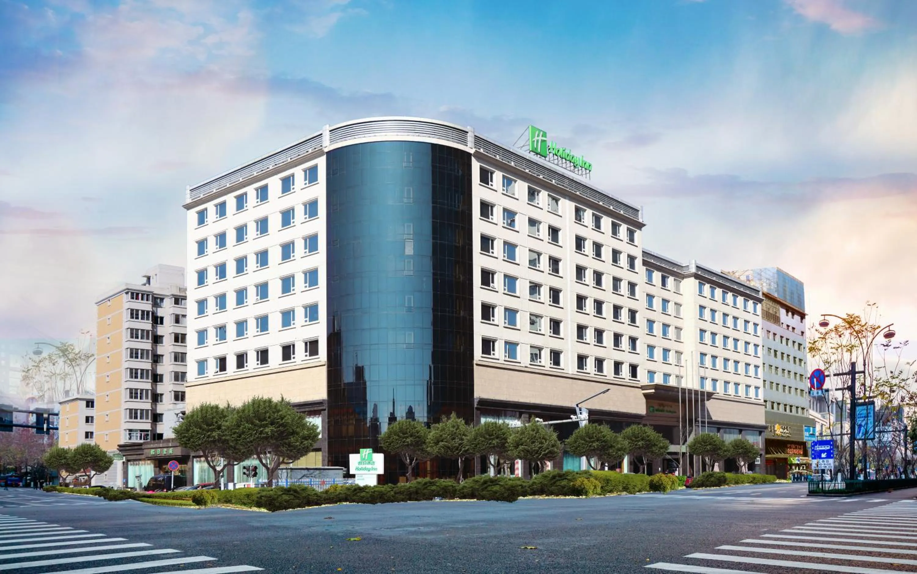 Property Building in Holiday Inn Hohhot