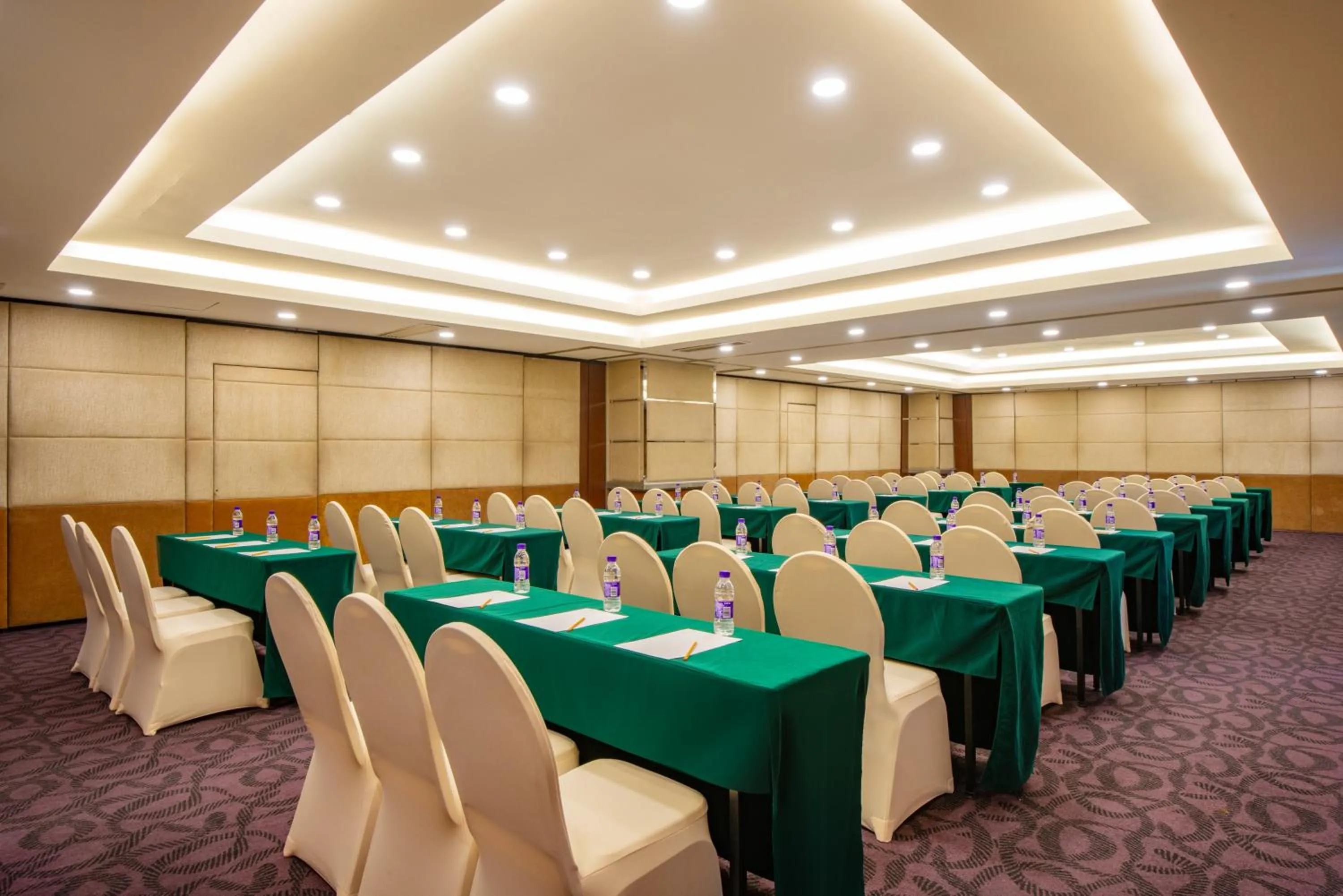 Meeting/conference room, Banquet Facilities in Holiday Inn Hohhot
