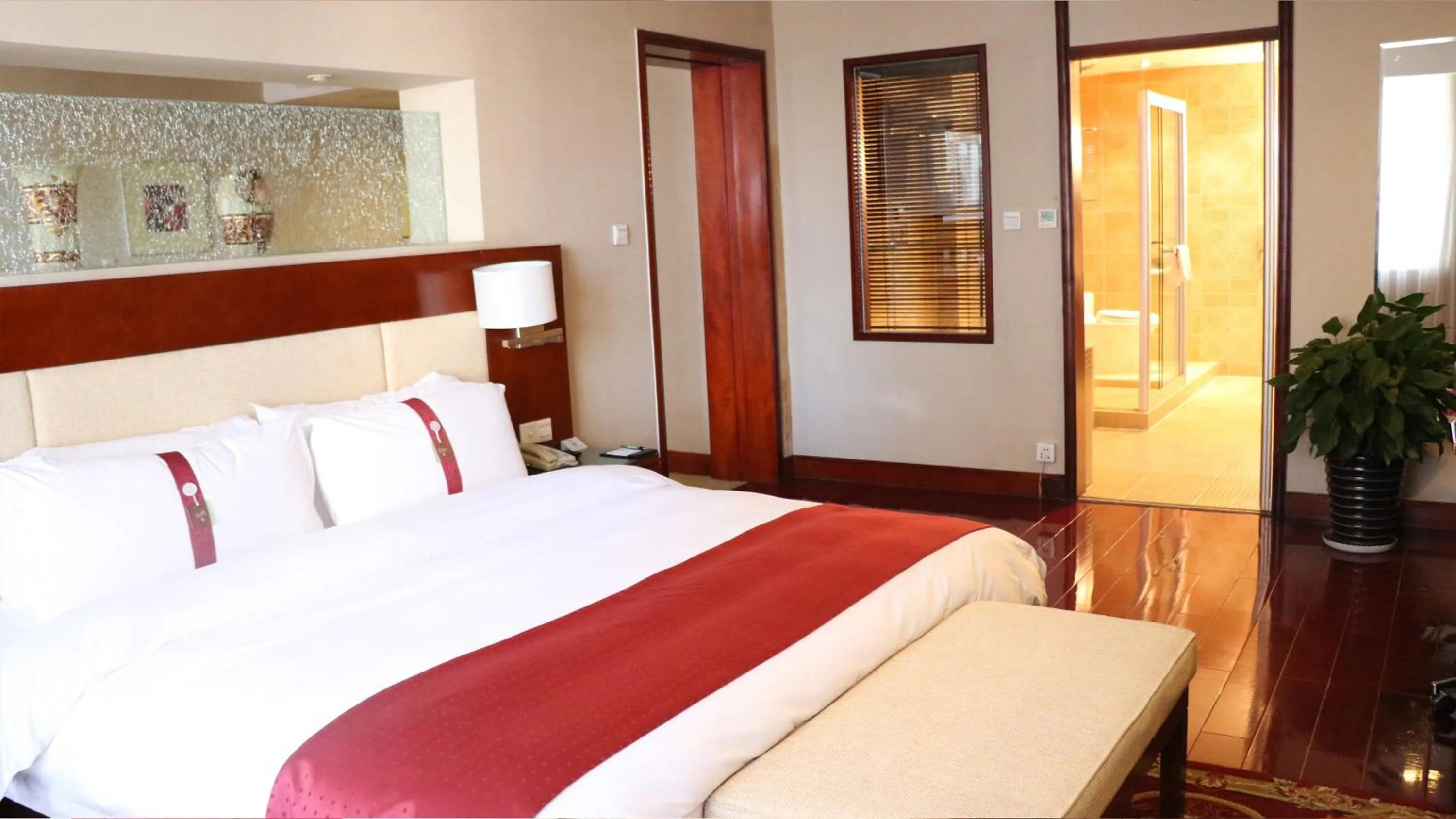 Photo of the whole room in Holiday Inn Hohhot