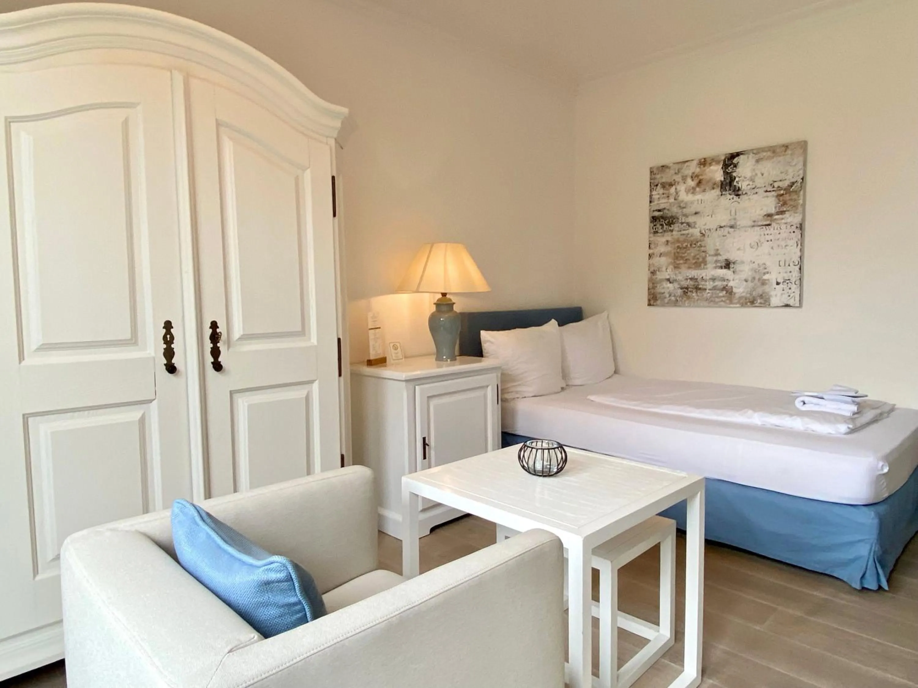 Bed in Appartement-Hotel Timmendorfer Strand