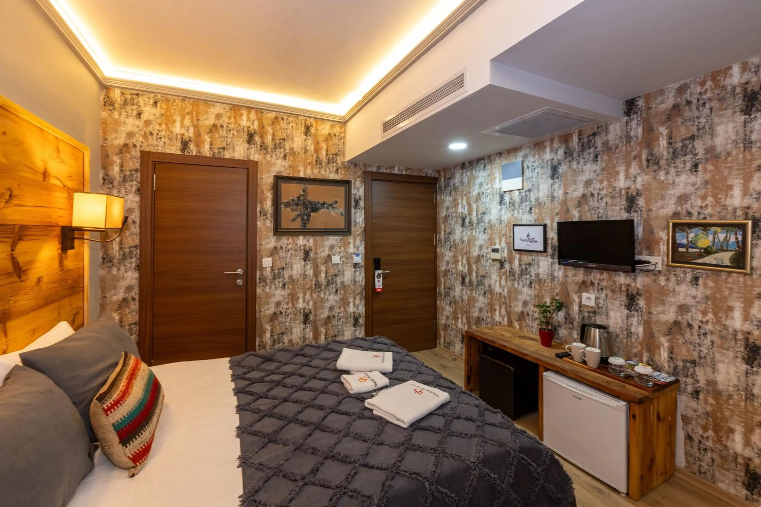 Bed in Double DD Hotel