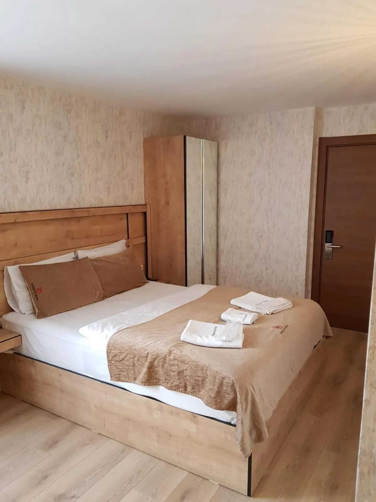 Bed in Double DD Hotel