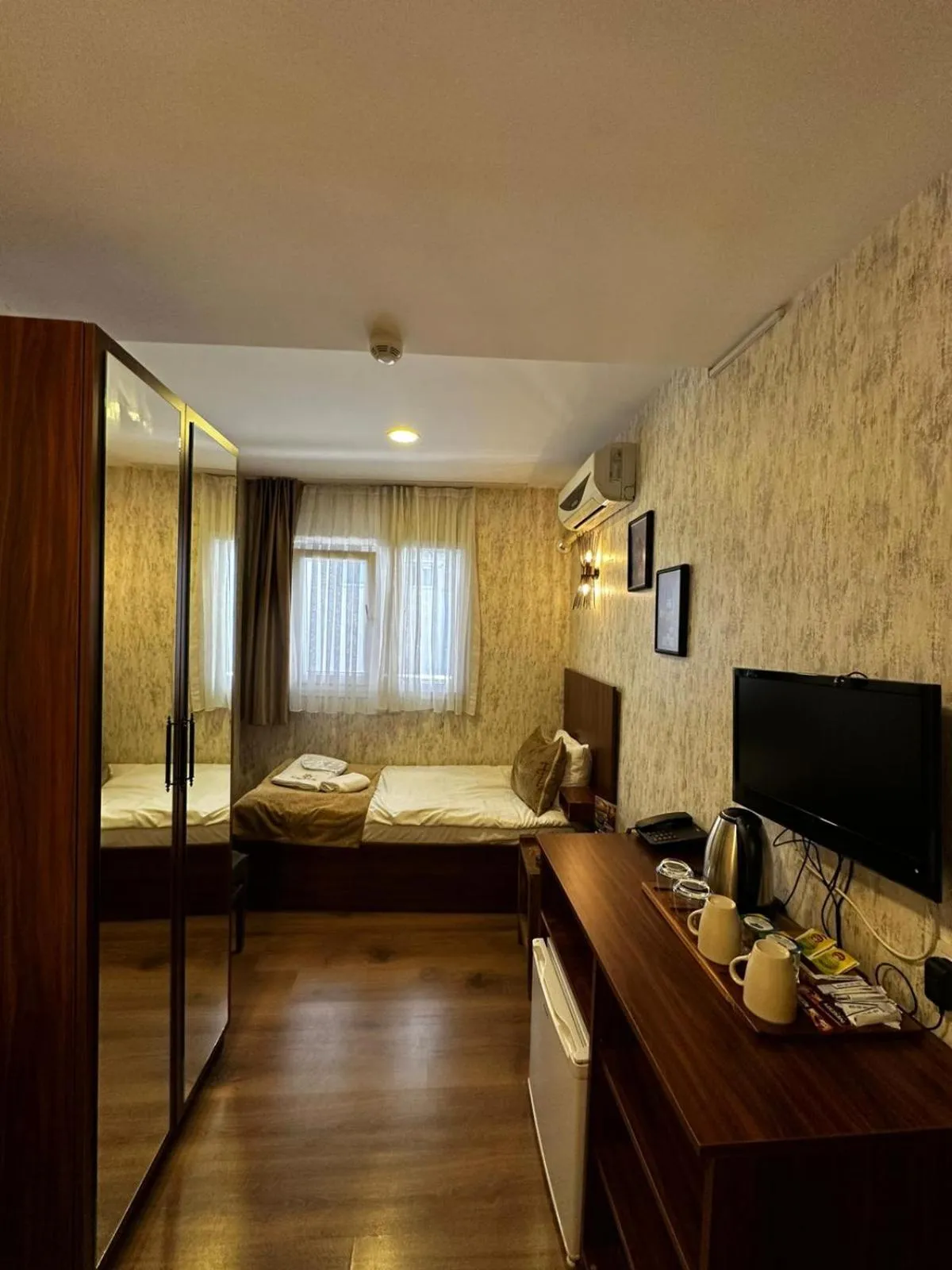 Bed in Double DD Hotel