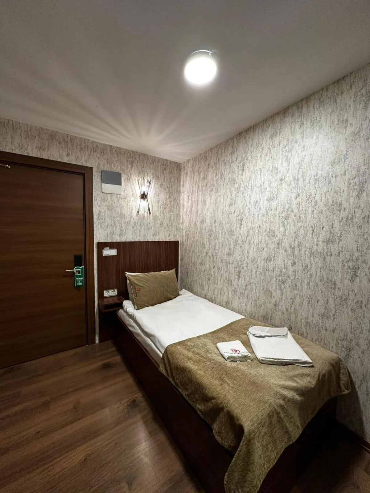 Bed in Double DD Hotel