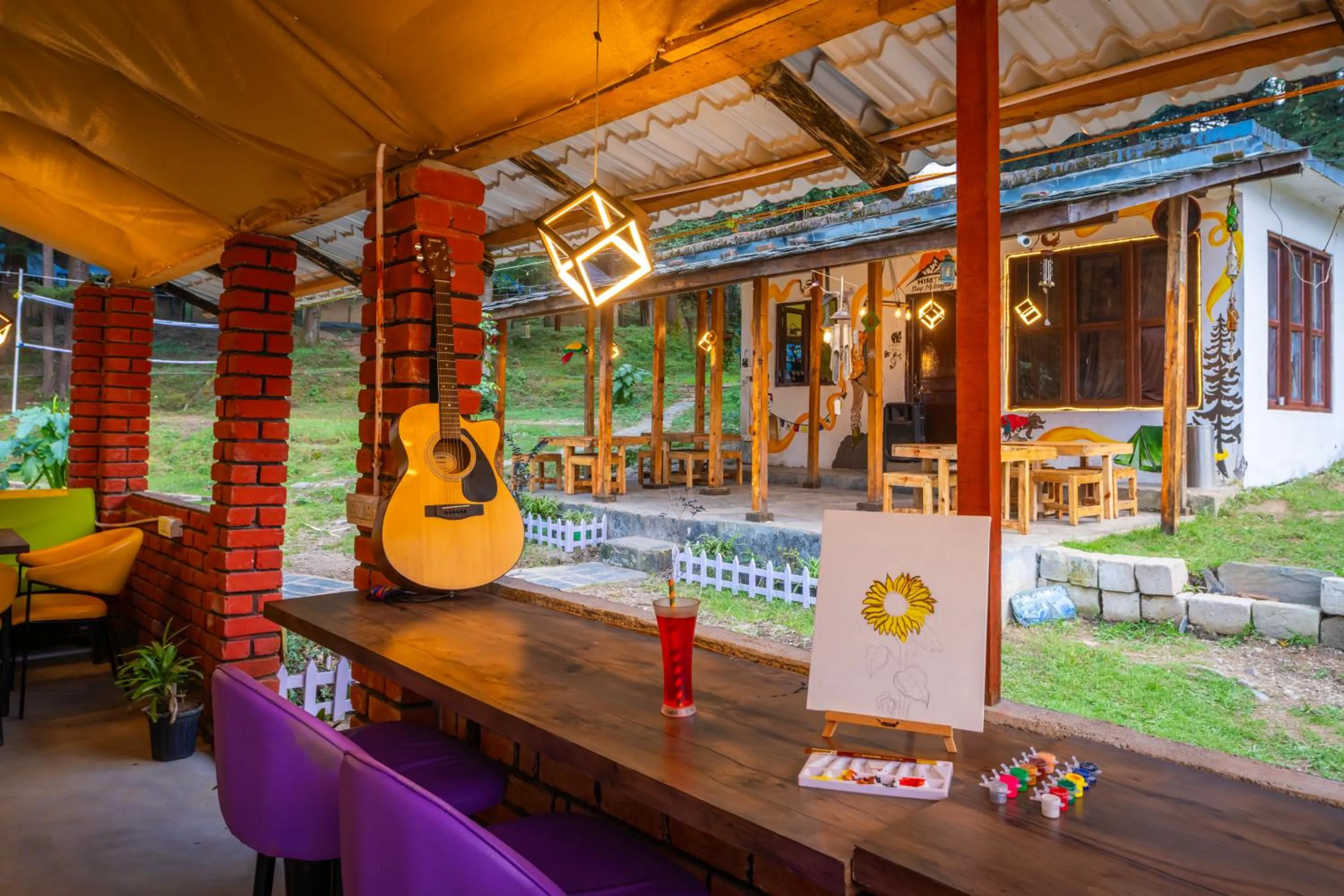 Restaurant/places to eat in Himtrek Stays,Mcleodganj