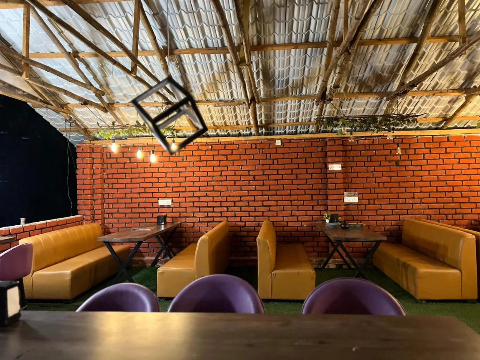 Restaurant/places to eat in Himtrek Stays,Mcleodganj