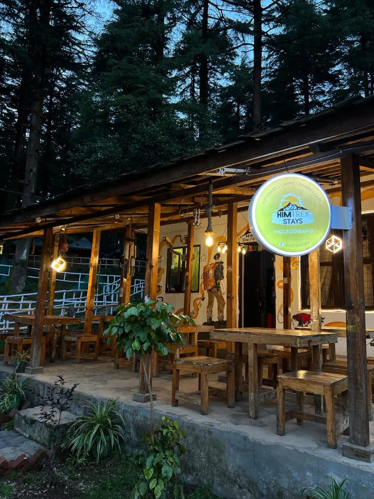 Restaurant/places to eat in Himtrek Stays,Mcleodganj