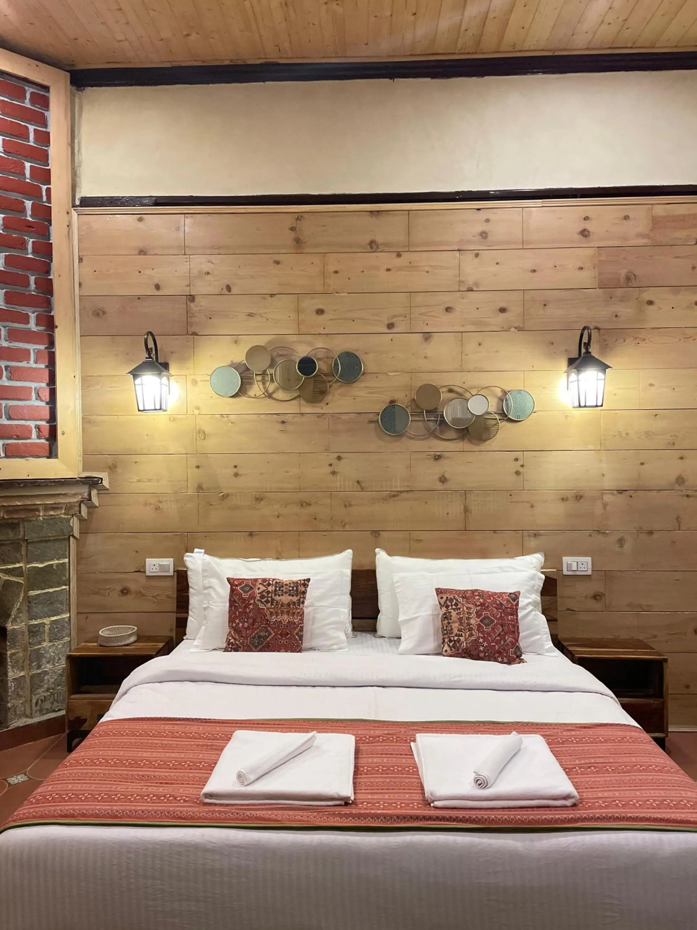 Photo of the whole room, Bed in Himtrek Stays,Mcleodganj