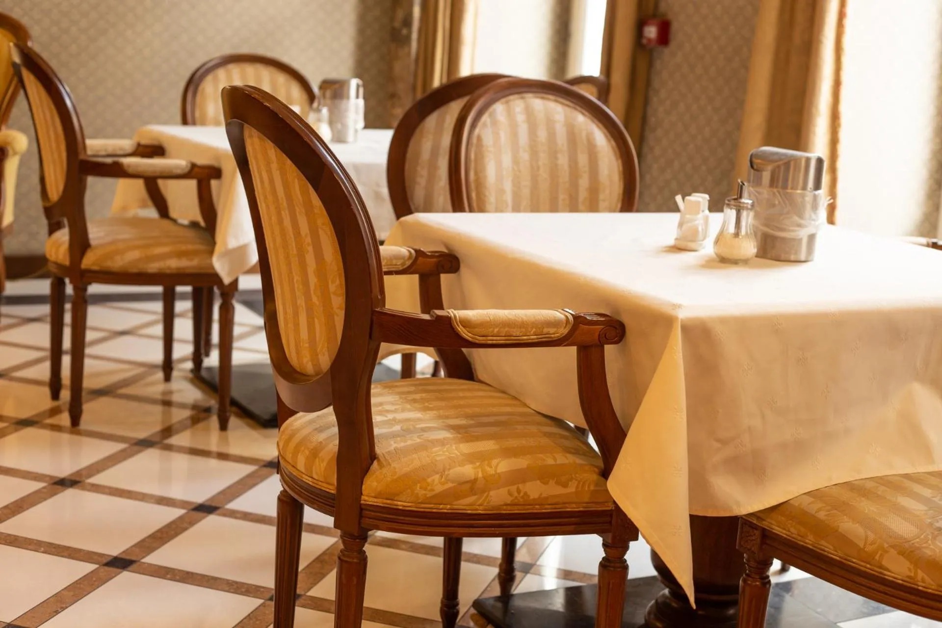 Lobby or reception in Mozart Hotel