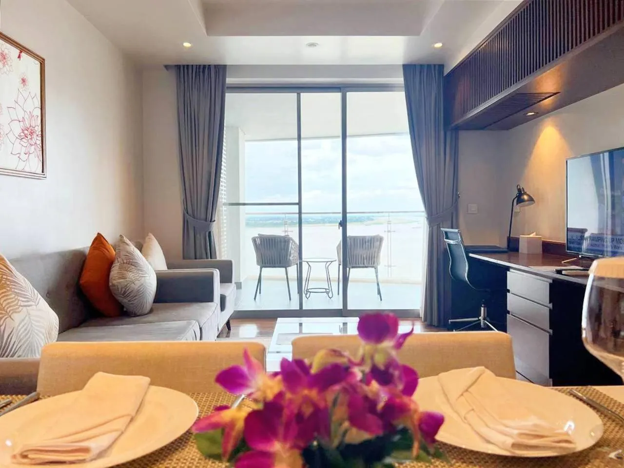 Living room in Hotel Emion Phnom Penh