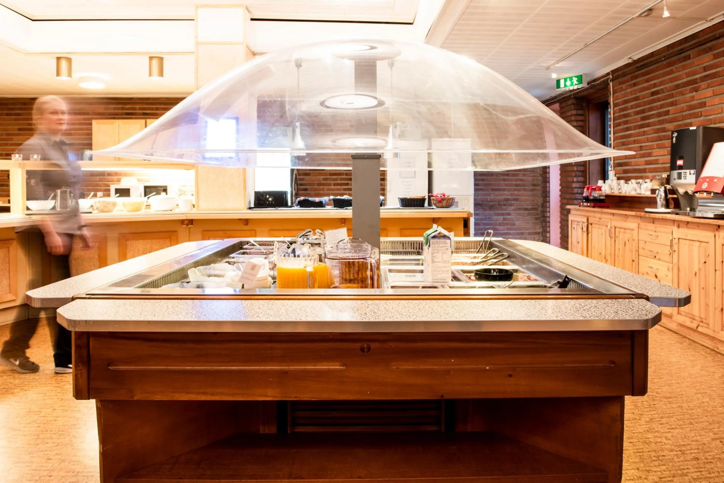 Restaurant/places to eat in Västerbacken Hotell & Konferens