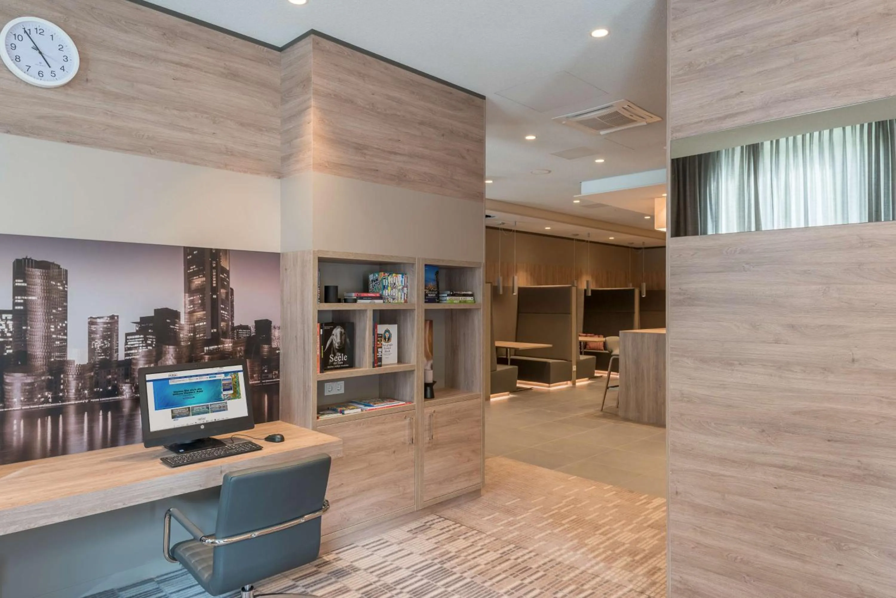 Business facilities in Hampton By Hilton Frankfurt City Centre East