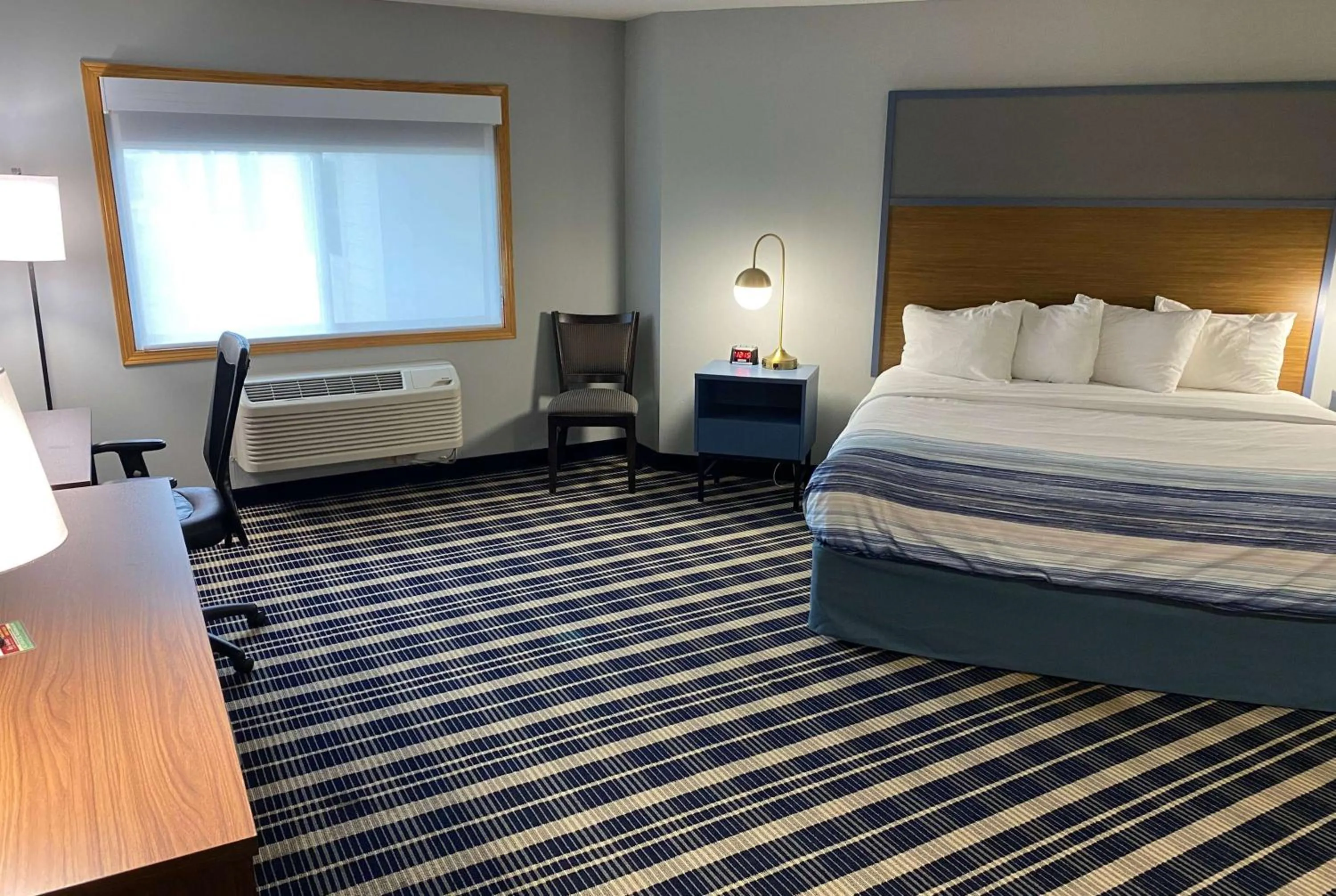 Photo of the whole room, Bed in AmericInn by Wyndham Chanhassen