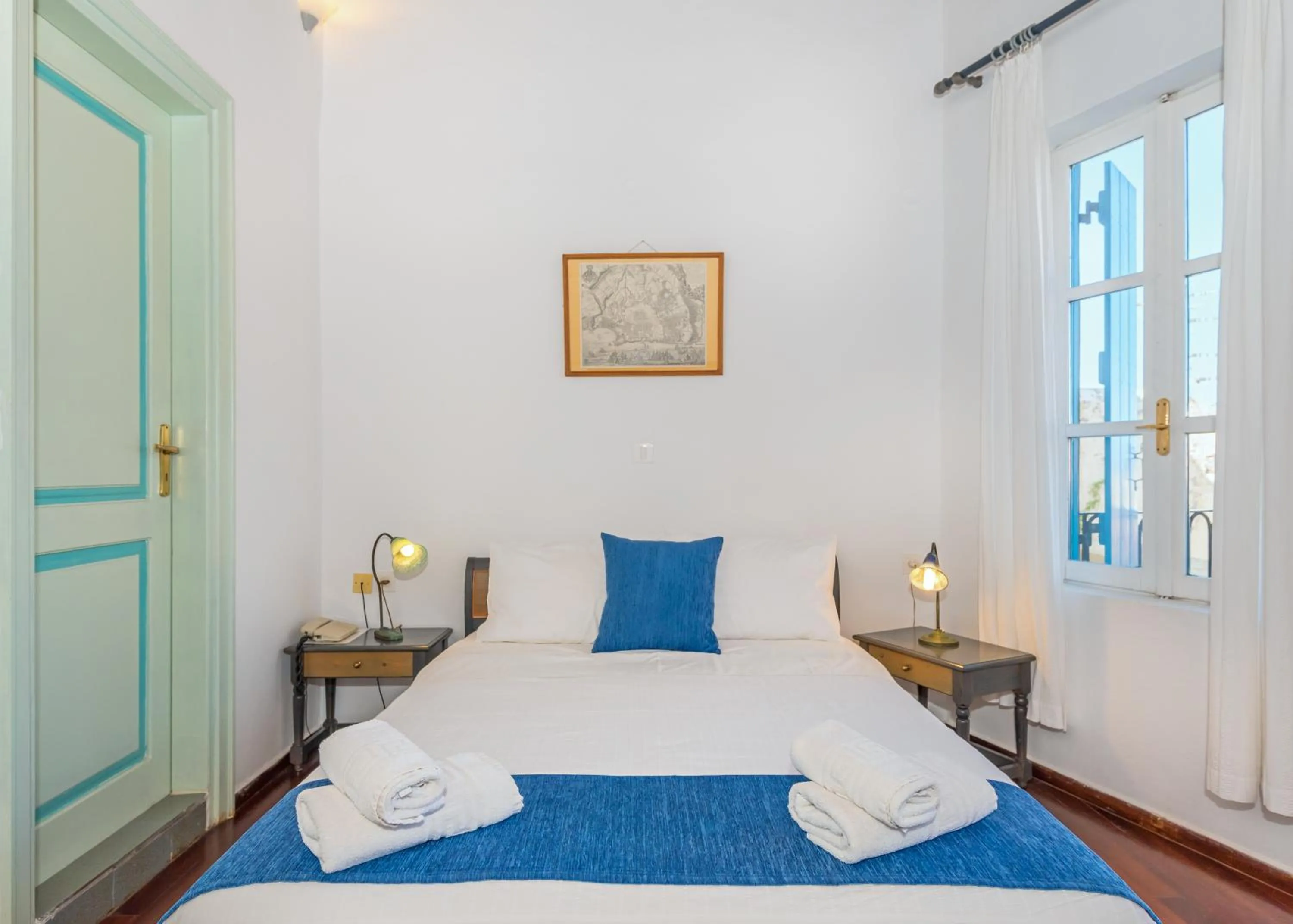 Photo of the whole room, Bed in Hotel Amphora