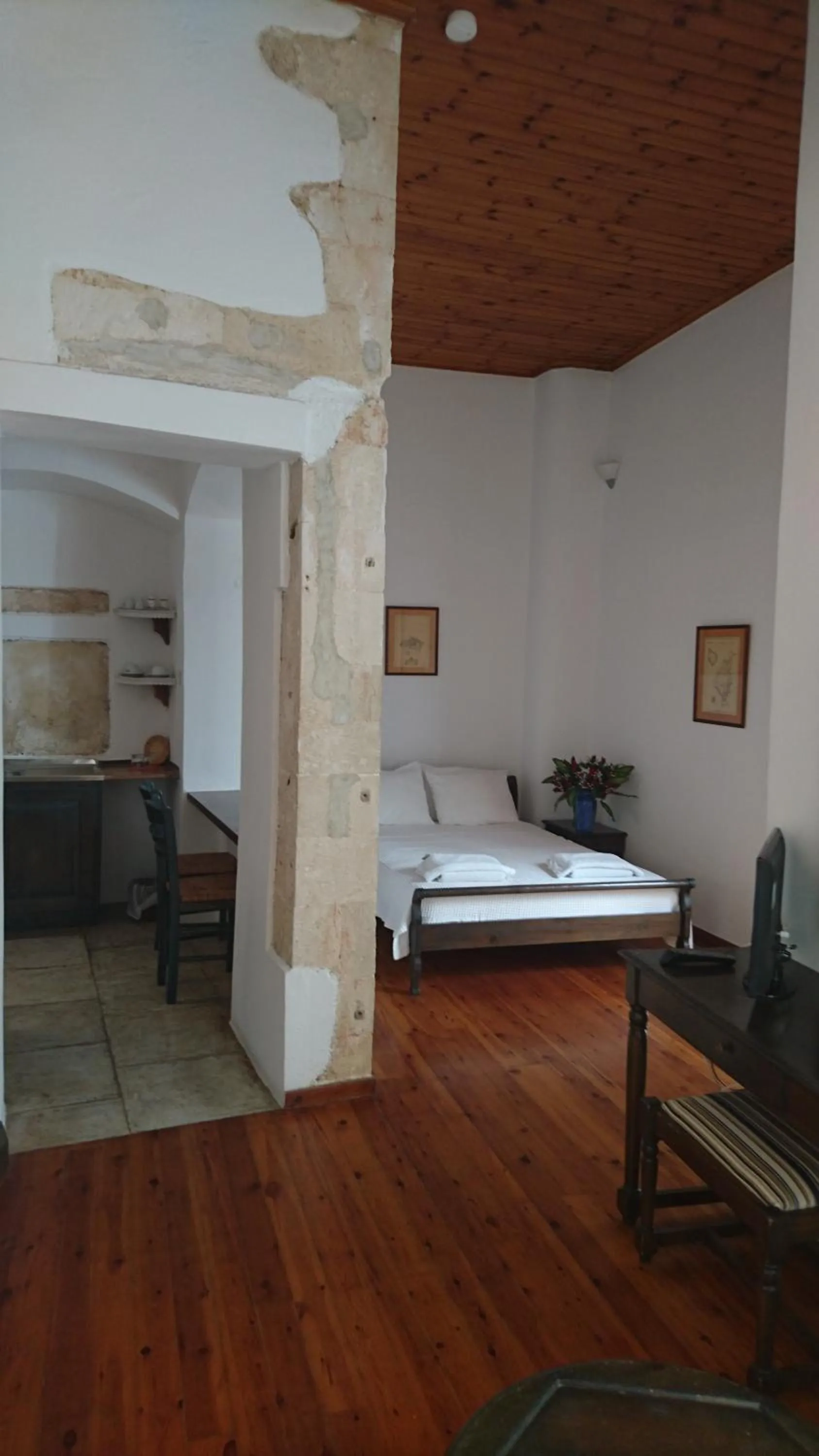 Bed in Hotel Amphora