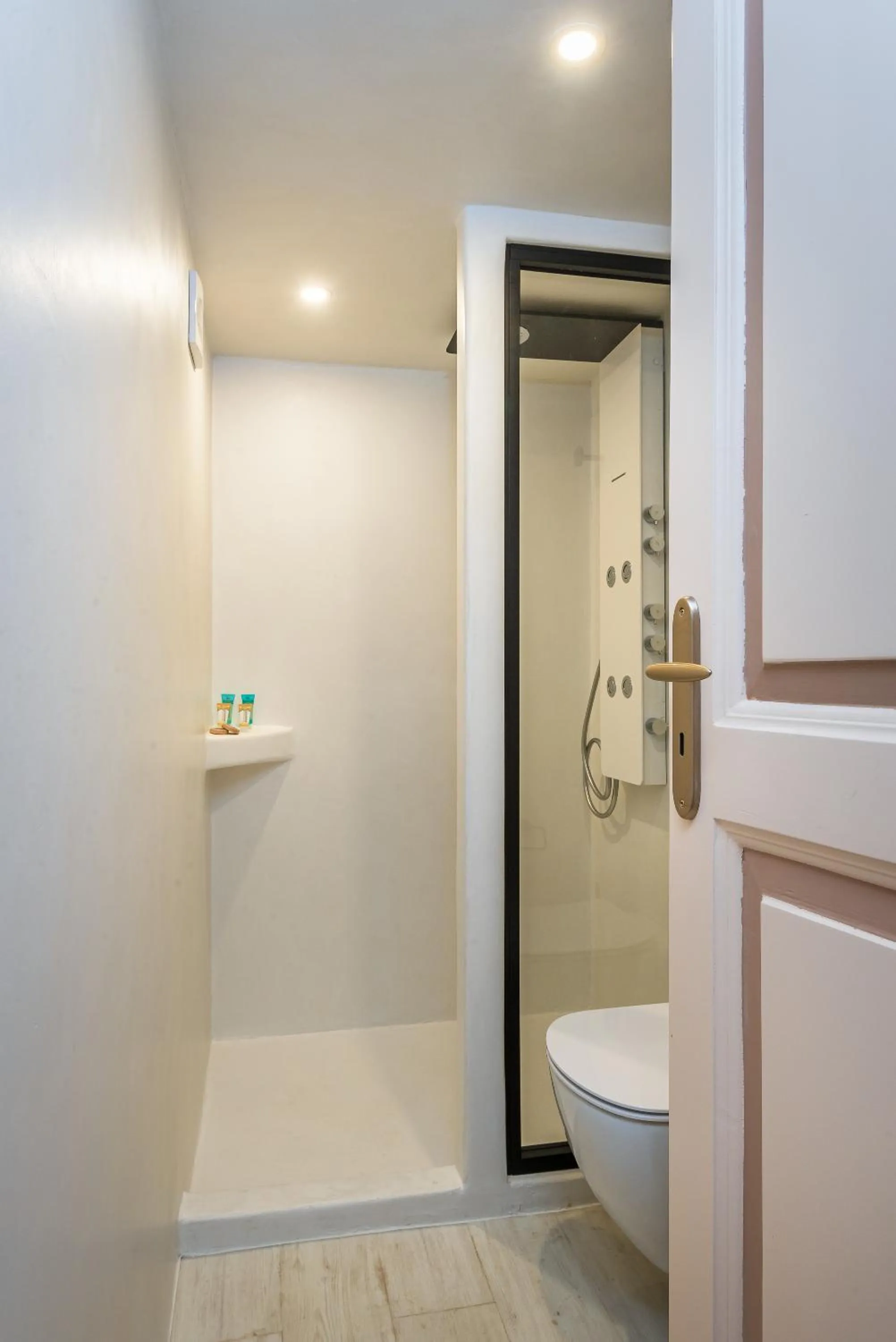 Bathroom in Hotel Amphora