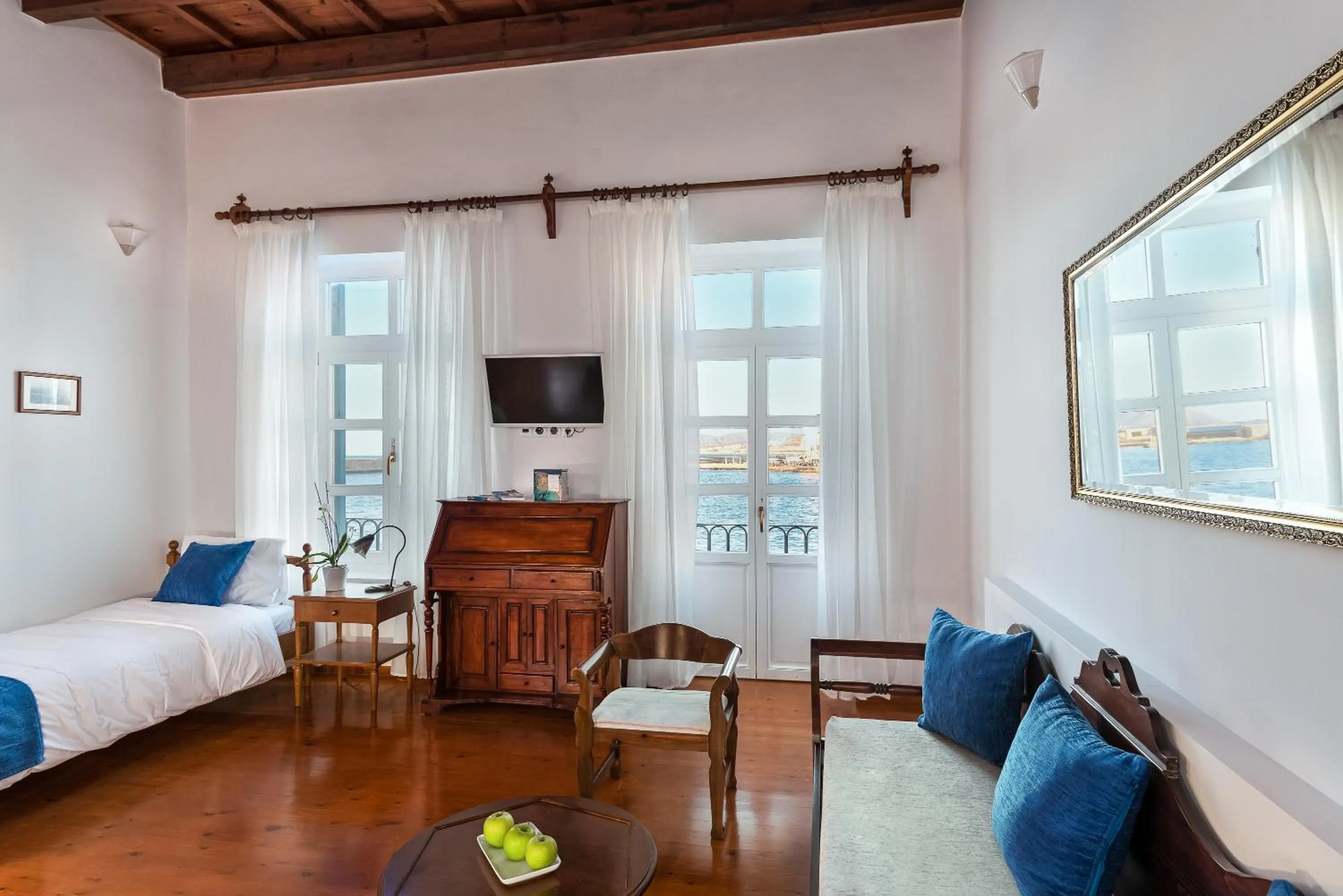 Bedroom, Bed in Hotel Amphora