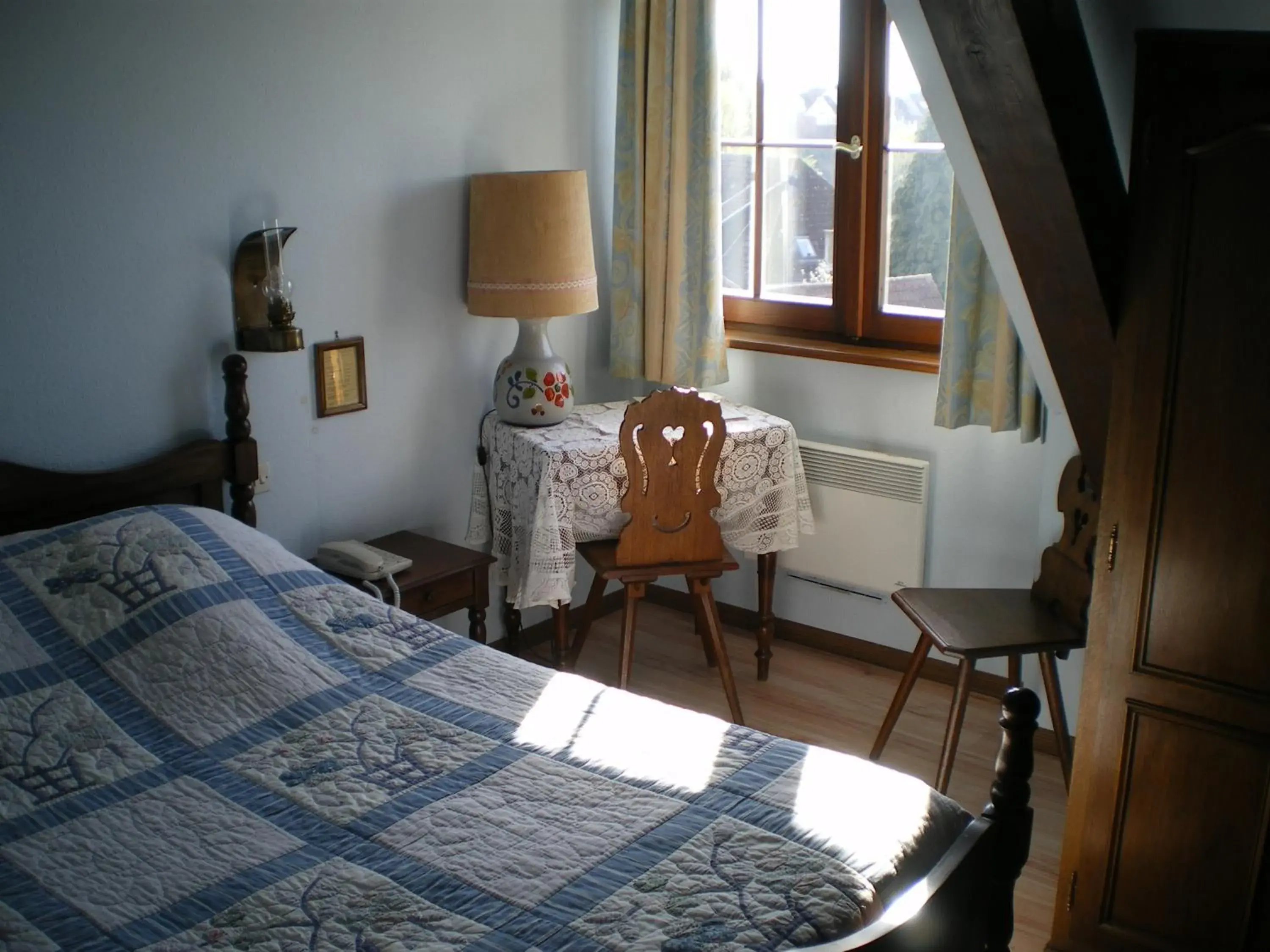 Single Room in Hôtel des Vosges Single Room in Hôtel des Vosges