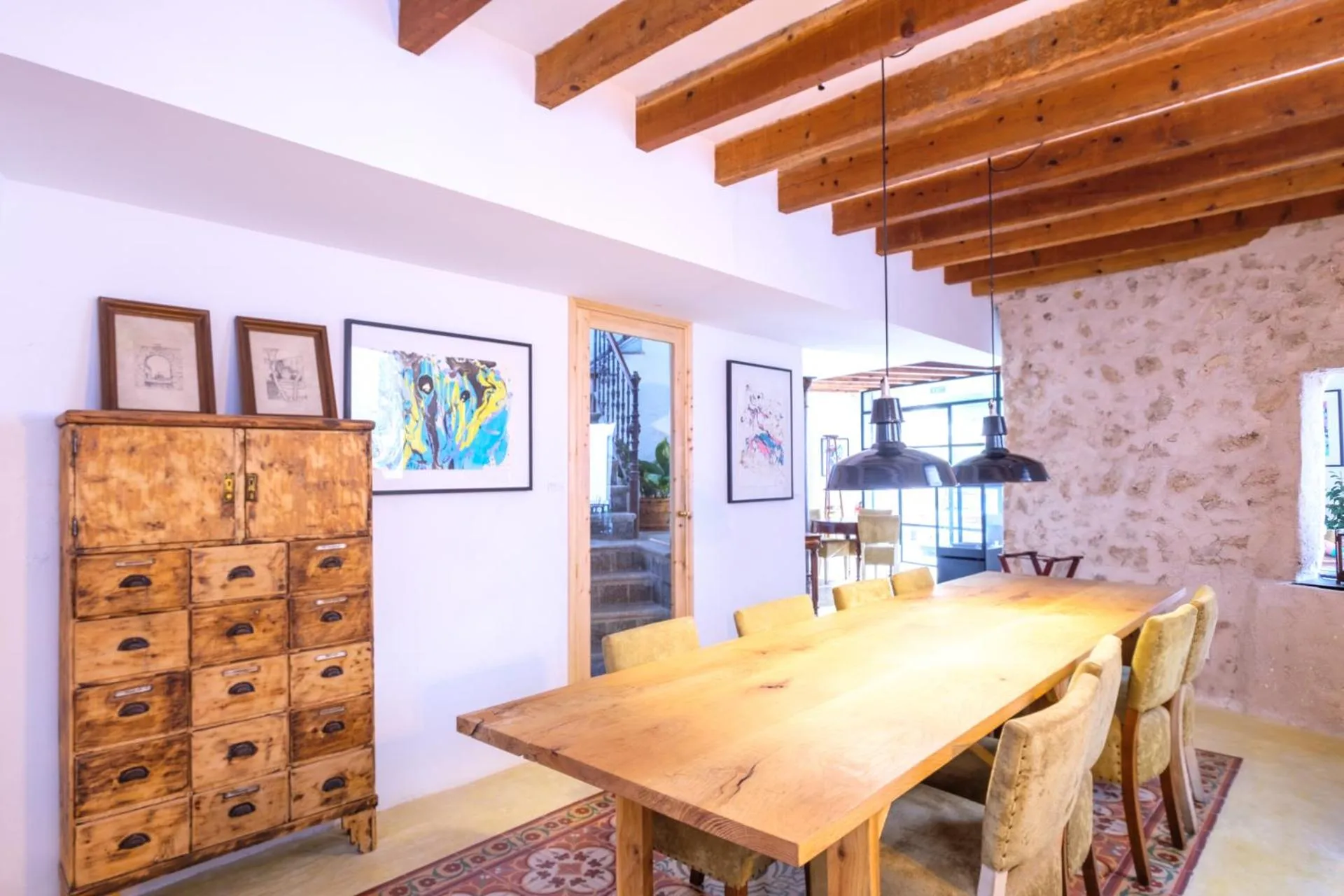 Restaurant/places to eat in Hotel Forn Nou