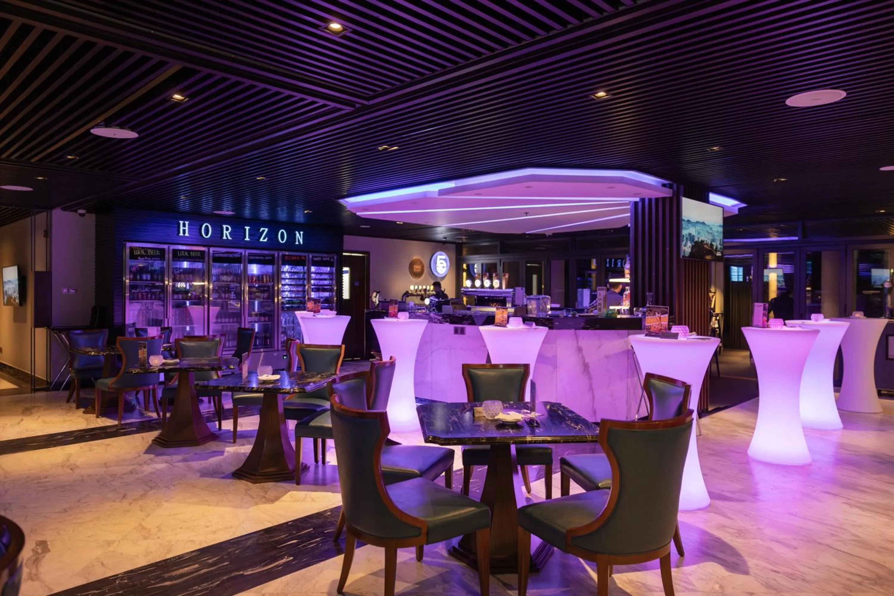 Restaurant/places to eat in Four Points by Sheraton Danang