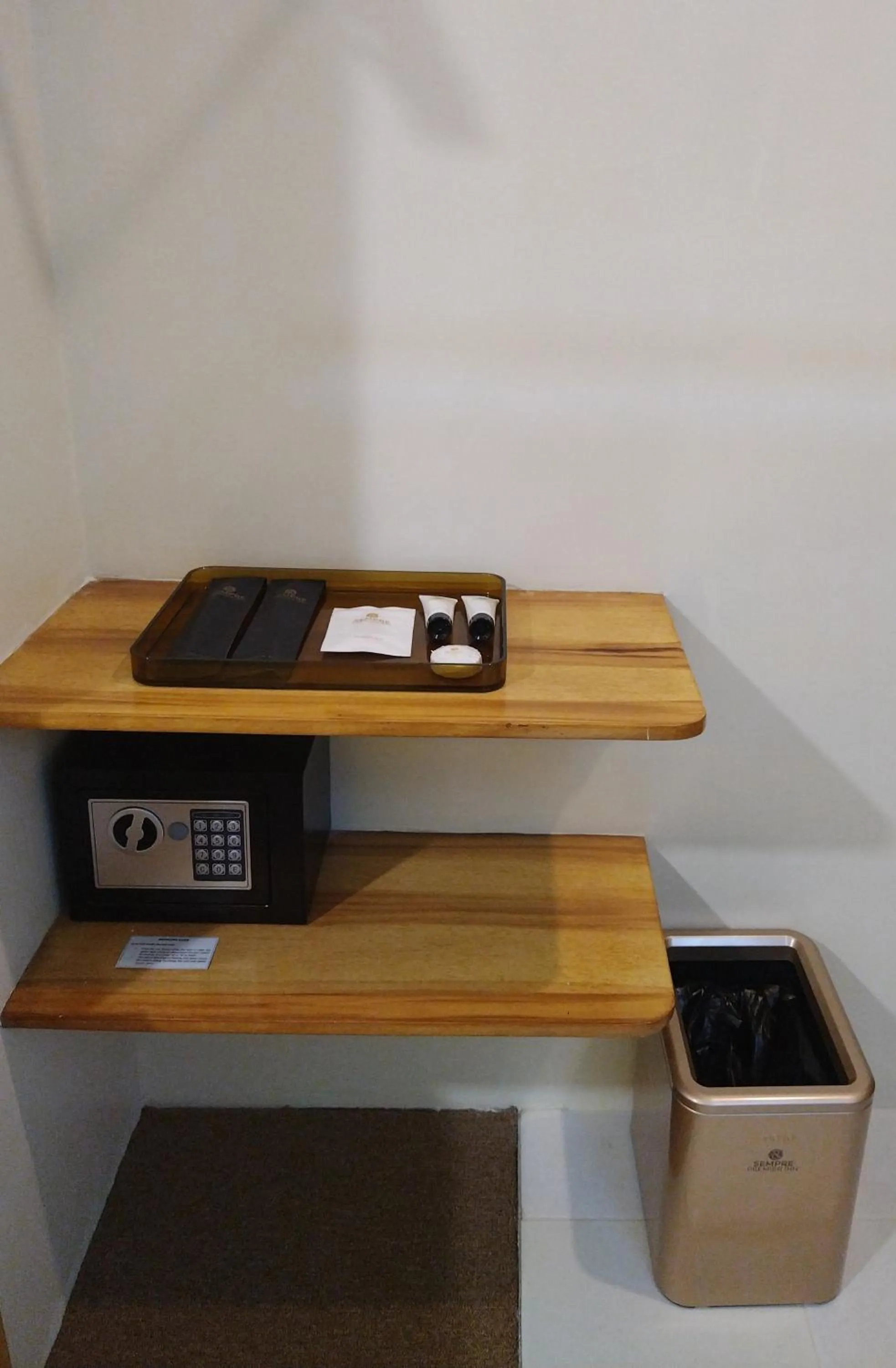 safe in Sempre Premier Inn - MACTAN AIRPORT HOTEL