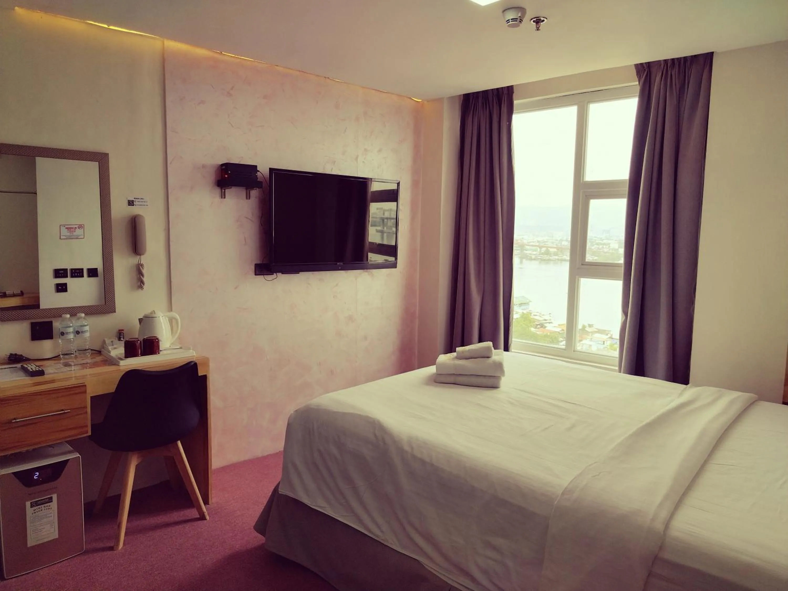 Bedroom, Bed in Sempre Premier Inn - MACTAN AIRPORT HOTEL