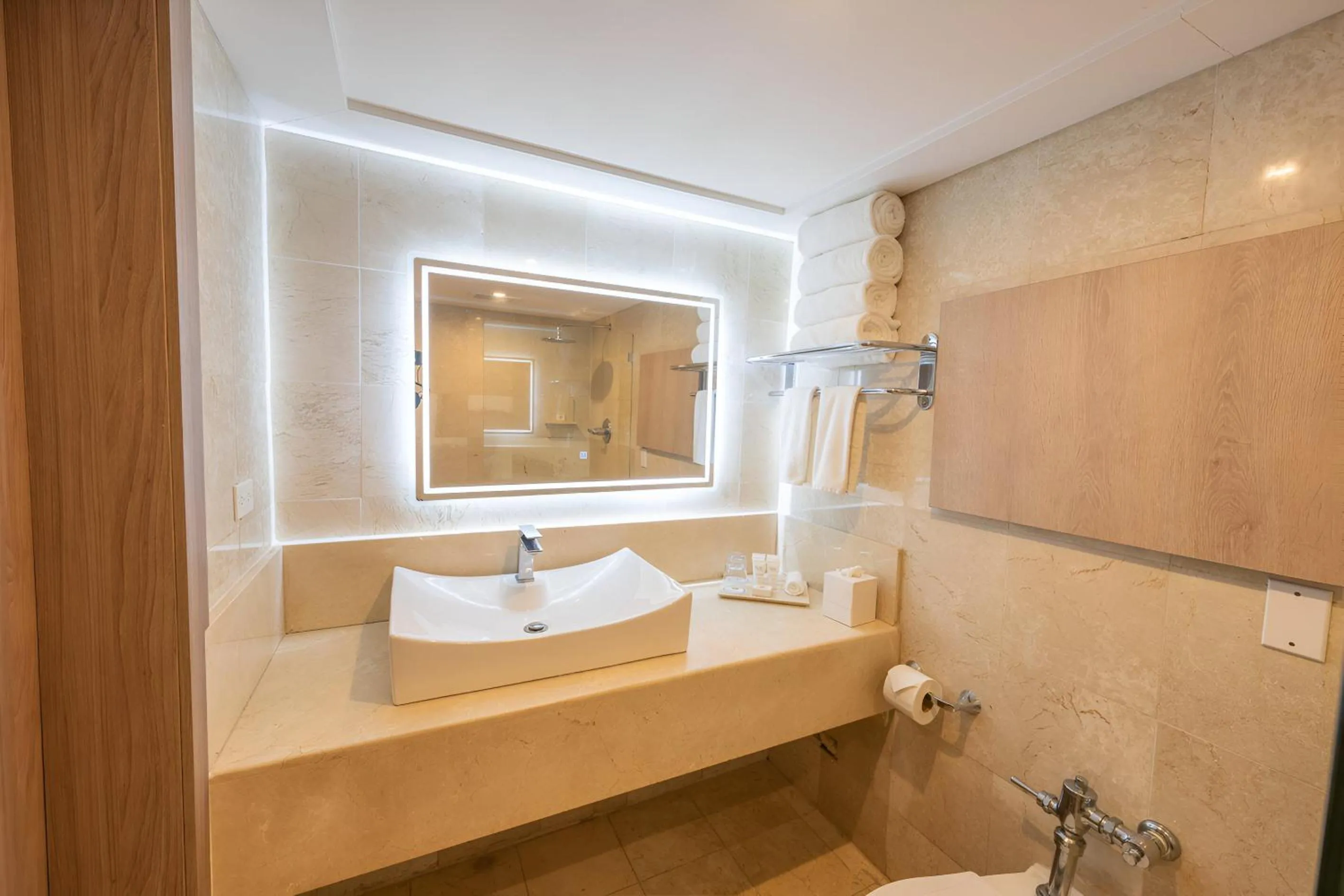 Bathroom in Hotel El Panama by Faranda Grand, a member of Radisson Individuals