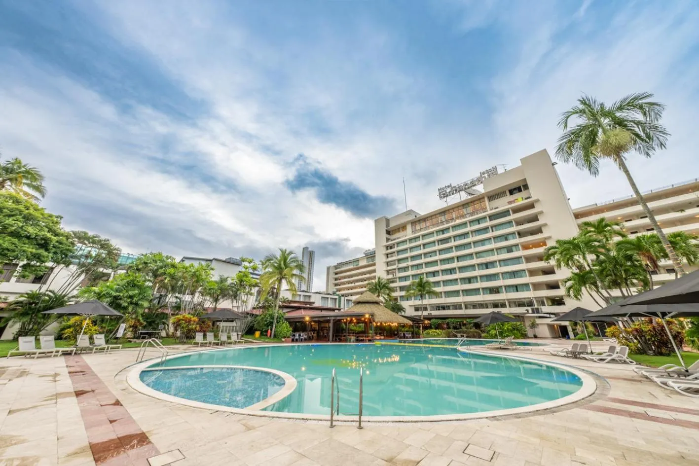 Swimming pool in Hotel El Panama by Faranda Grand, a member of Radisson Individuals