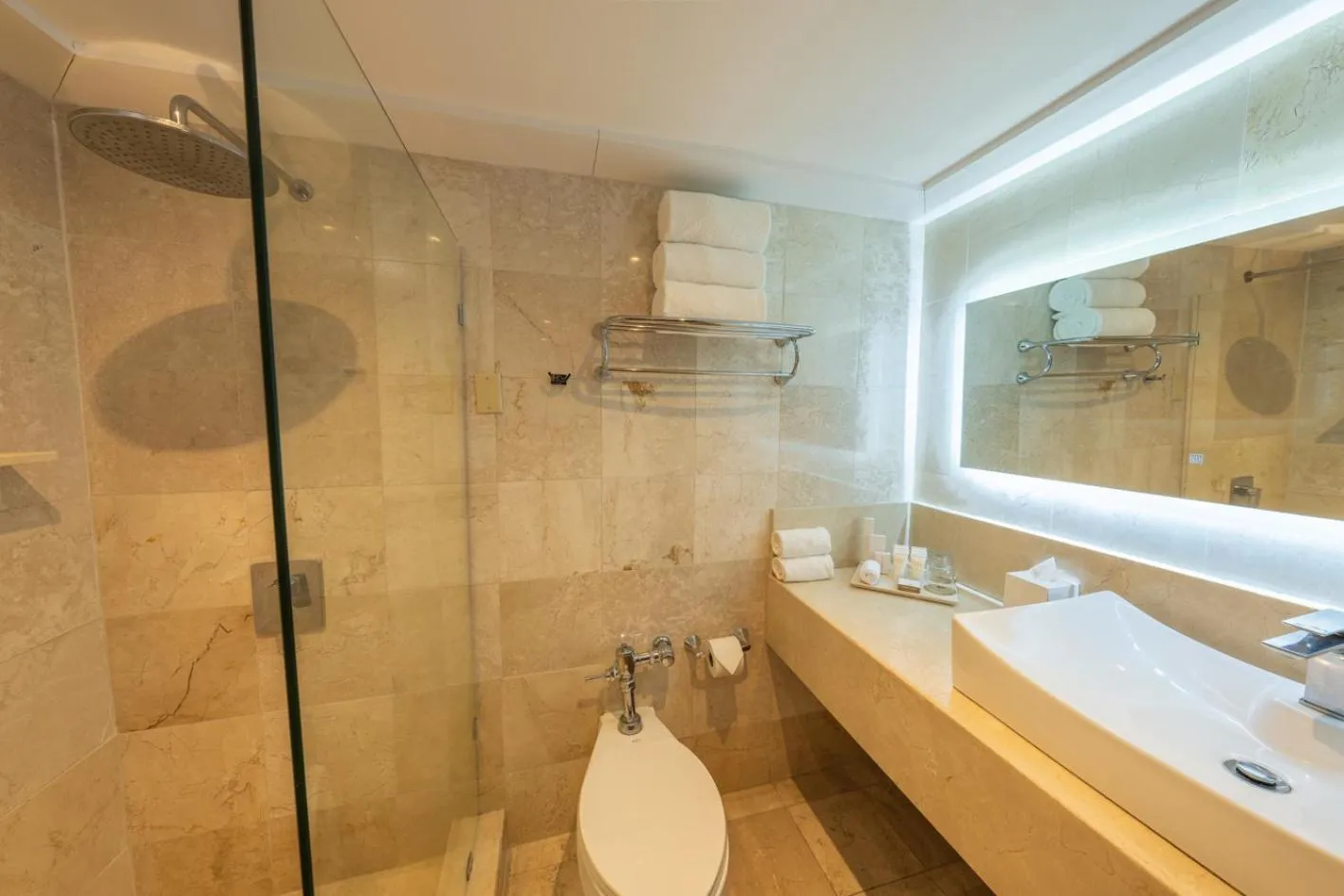 Shower in Hotel El Panama by Faranda Grand, a member of Radisson Individuals