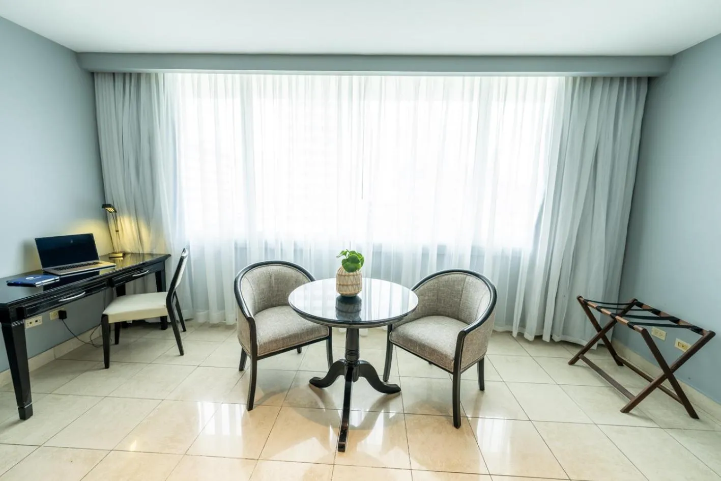Seating area in Hotel El Panama by Faranda Grand, a member of Radisson Individuals