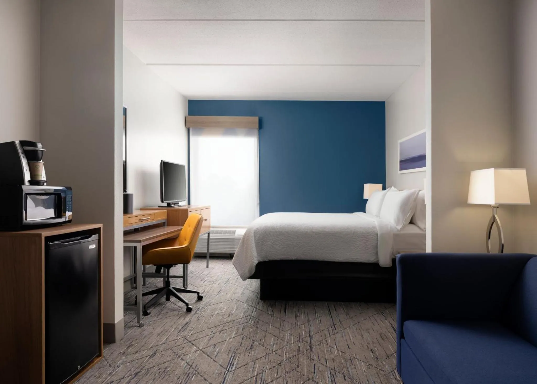 Photo of the whole room, Bed in Holiday Inn Express and Suites New Orleans Airport by IHG