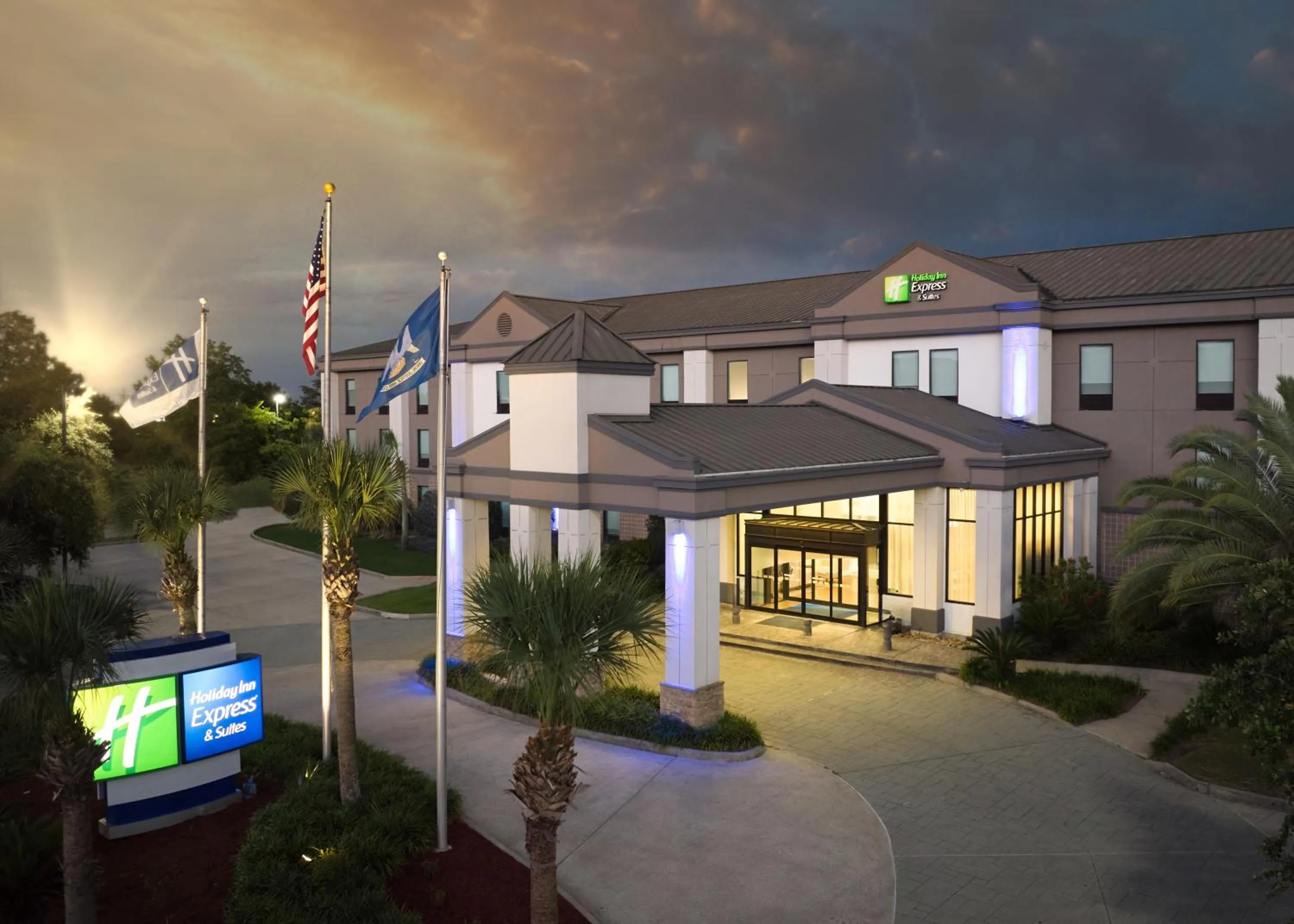 Property building in Holiday Inn Express and Suites New Orleans Airport by IHG